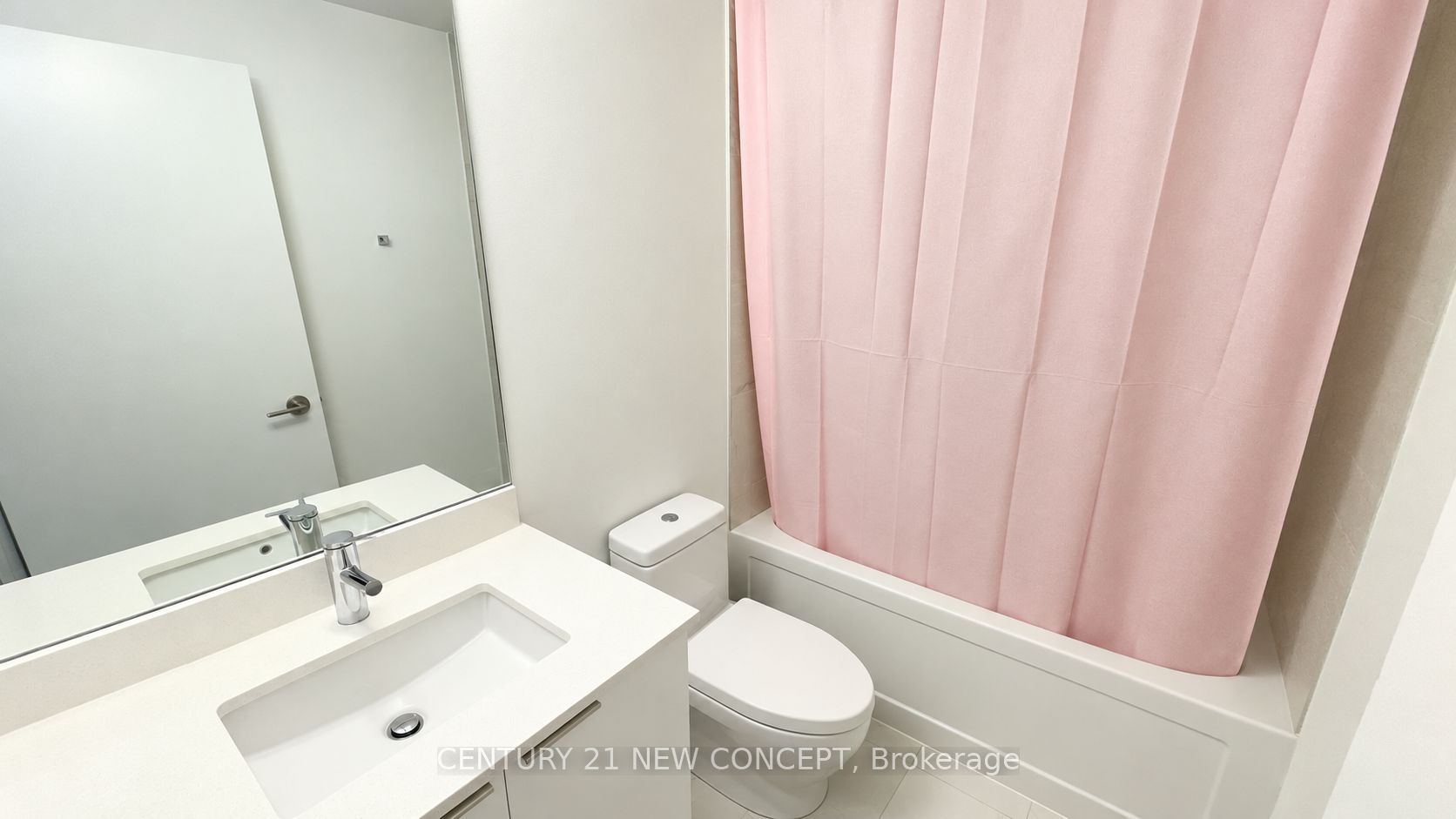 7 Golden Lion Heights N2402 Property Photo 12