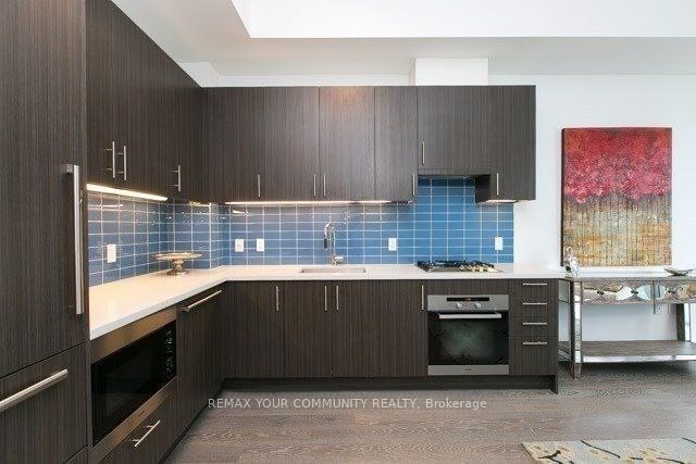 29 Queens Quay E 918 Property Photo 5