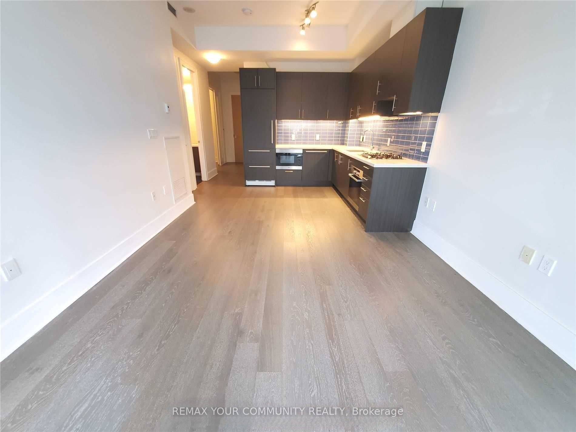 29 Queens Quay E 918 Property Photo 7