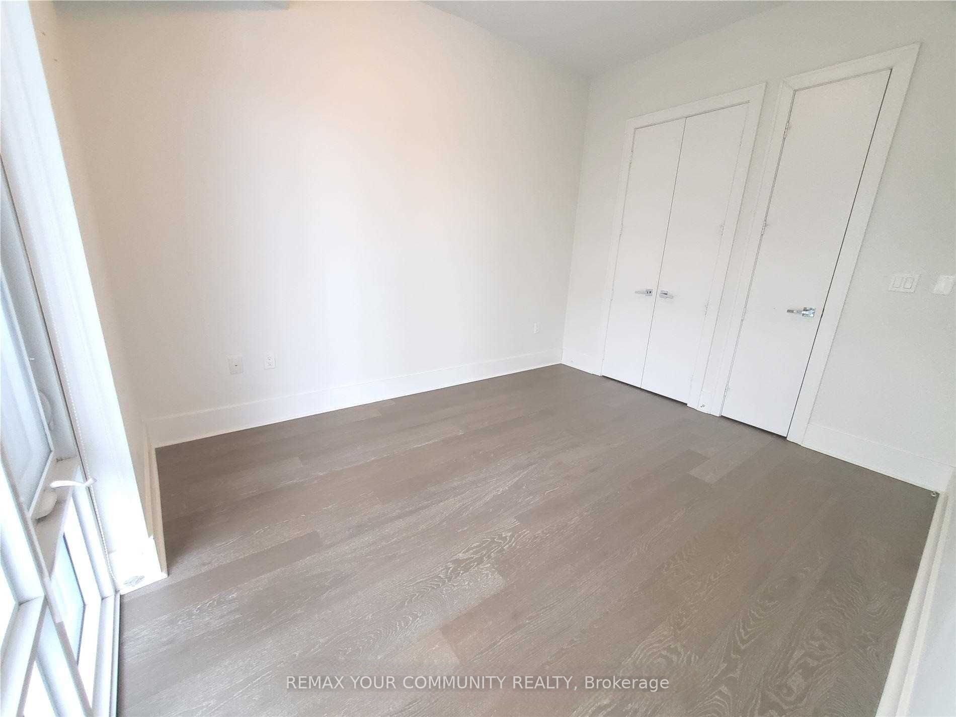 29 Queens Quay E 918 Property Photo 12