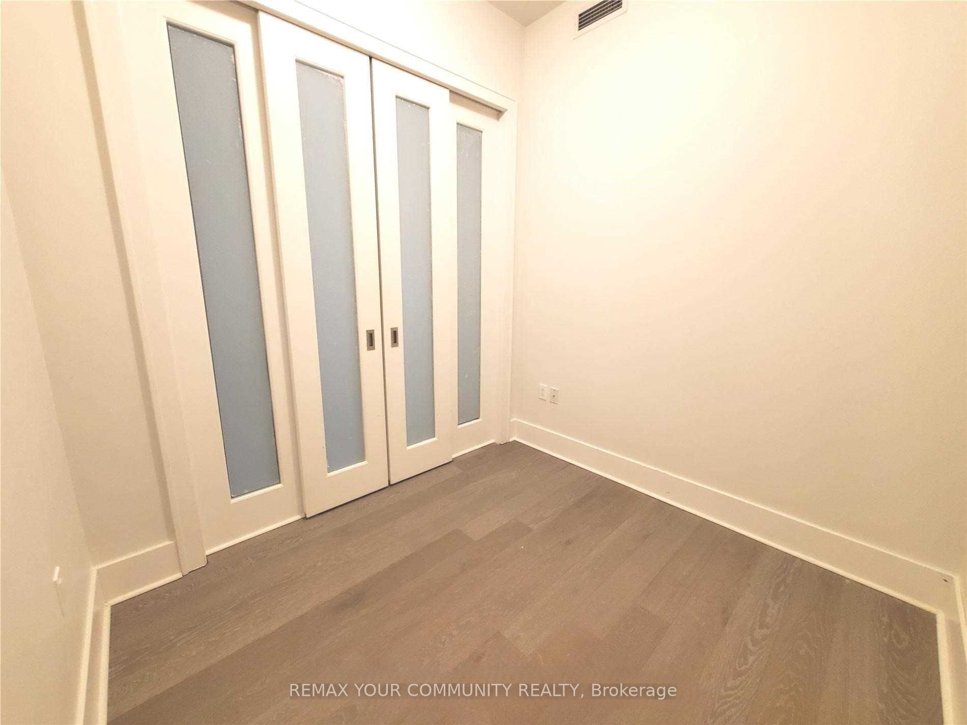 29 Queens Quay E 918 Property Photo 13