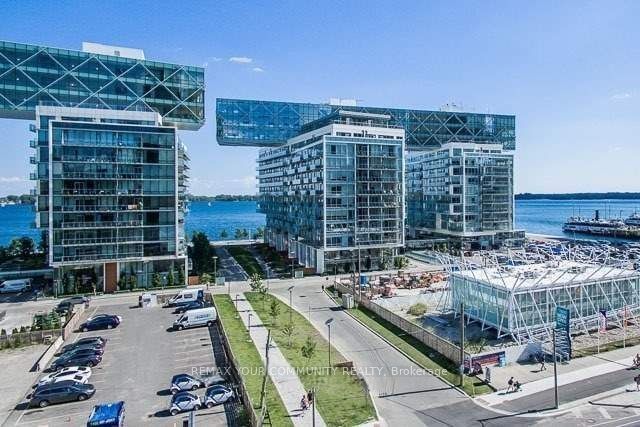29 Queens Quay E 918 Property Photo 29
