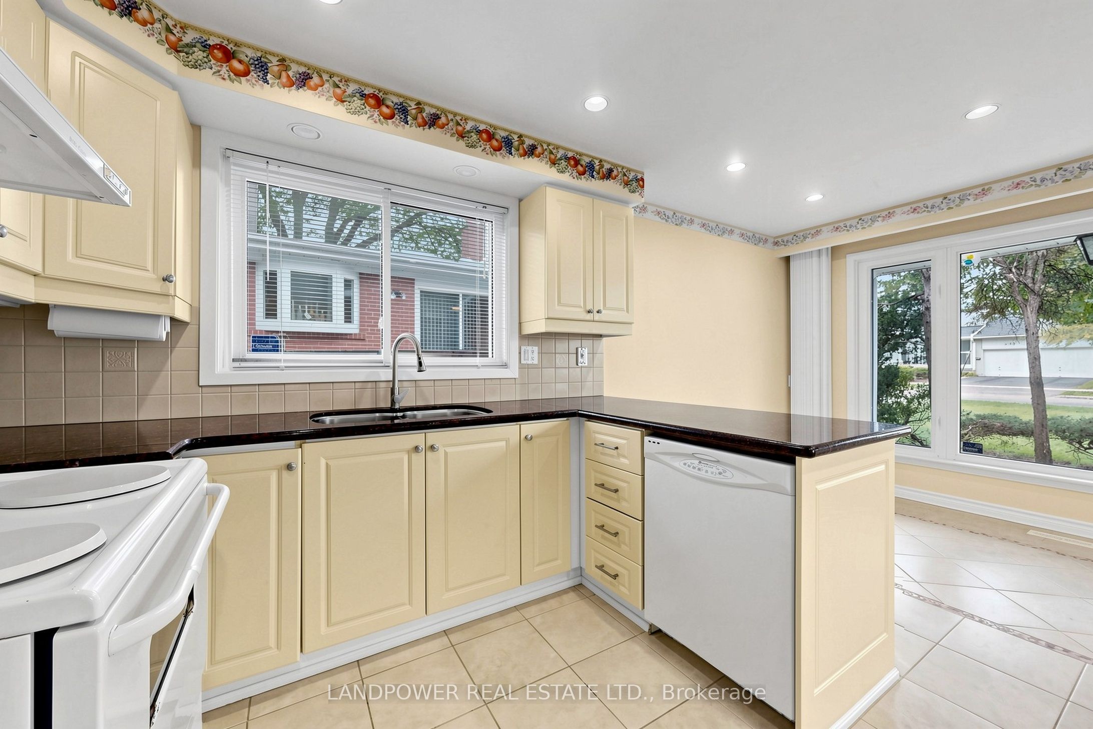 51 Bestview Drive Property Photo 11