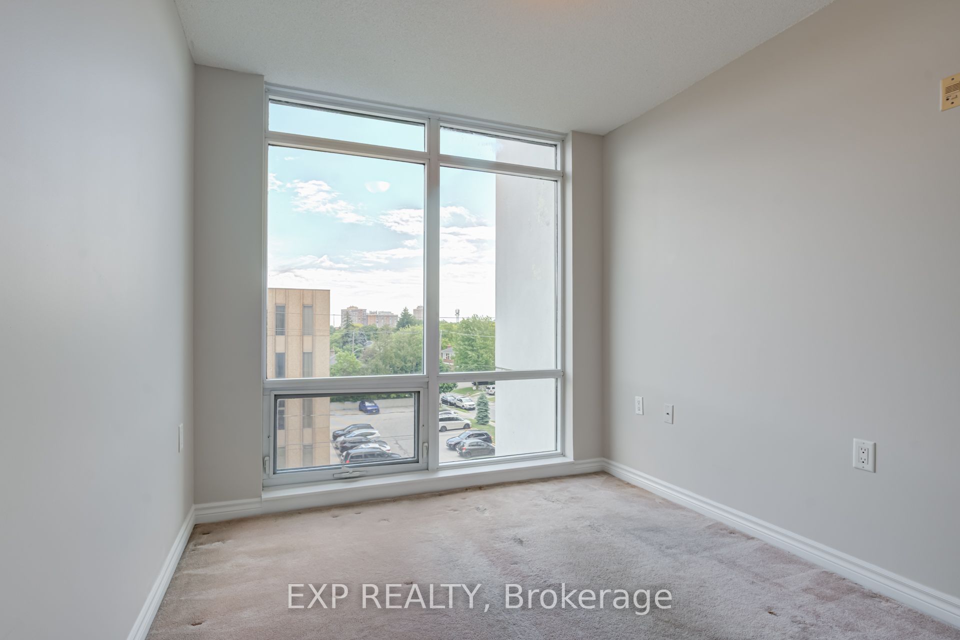 3840 Bathurst Street 506 Property Photo 12