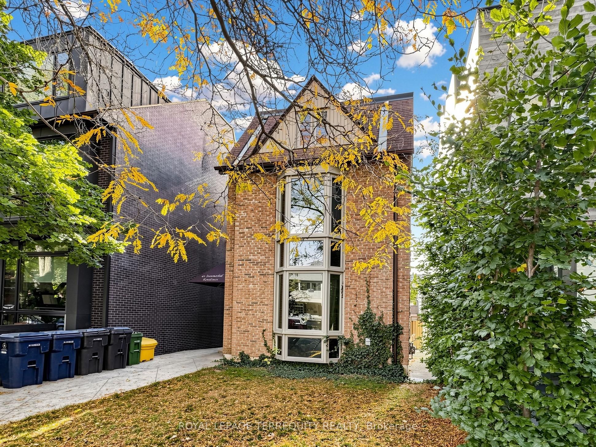 41 Summerhill Avenue 3 Property Photo 2