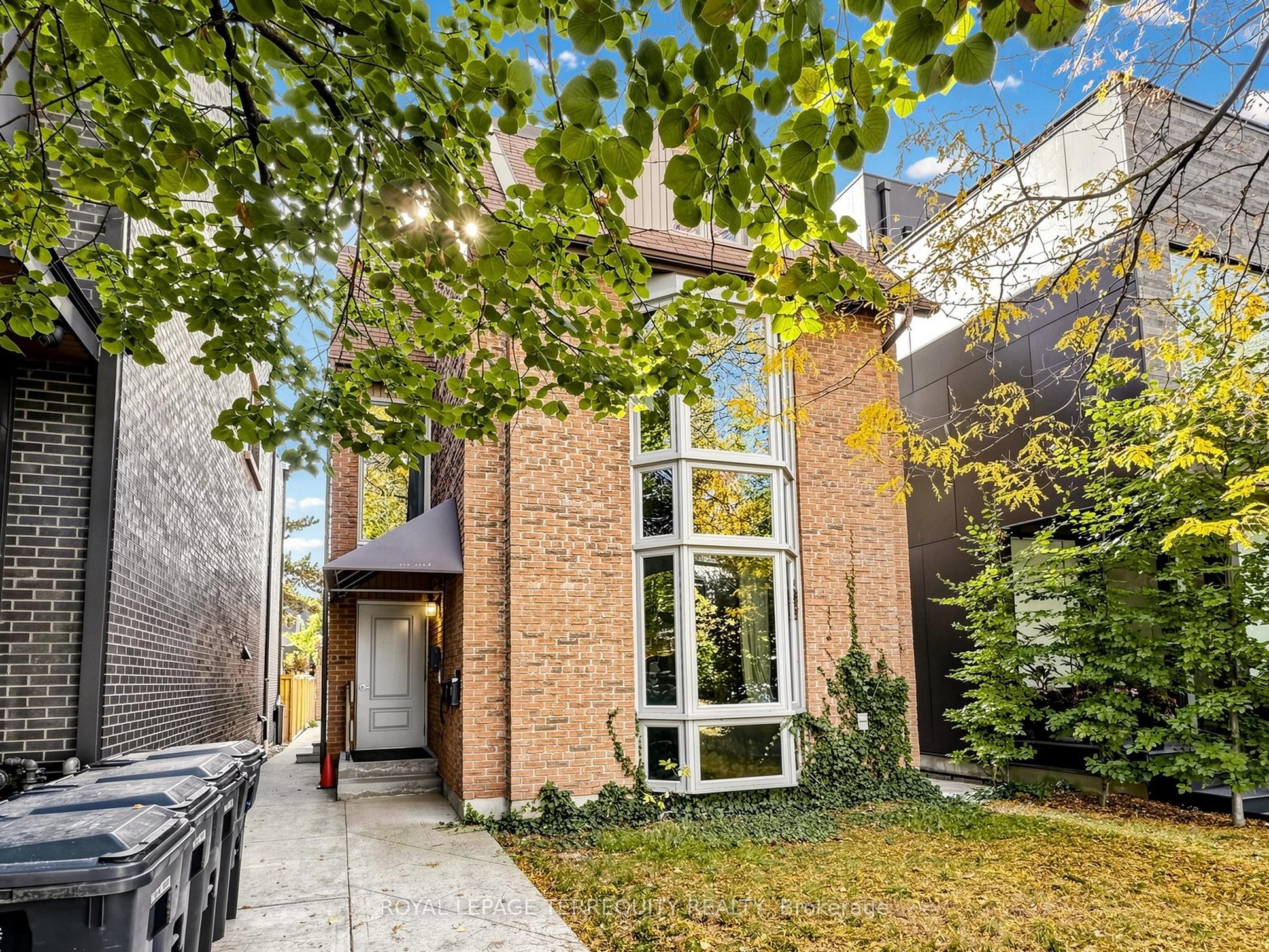41 Summerhill Avenue 3 Property Photo 3