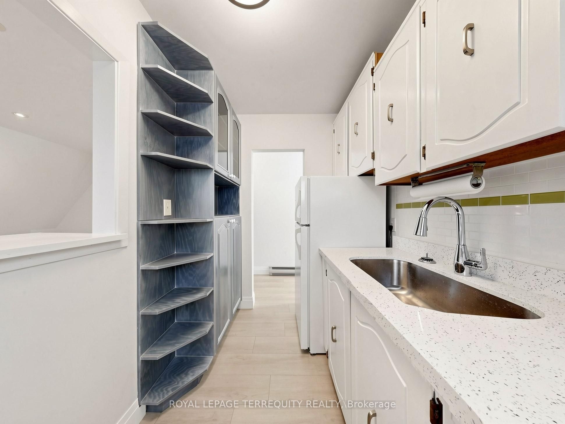 41 Summerhill Avenue 3 Property Photo 16
