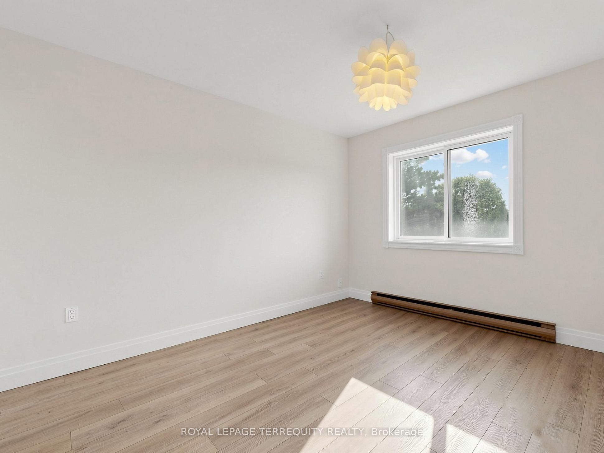 41 Summerhill Avenue 3 Property Photo 20