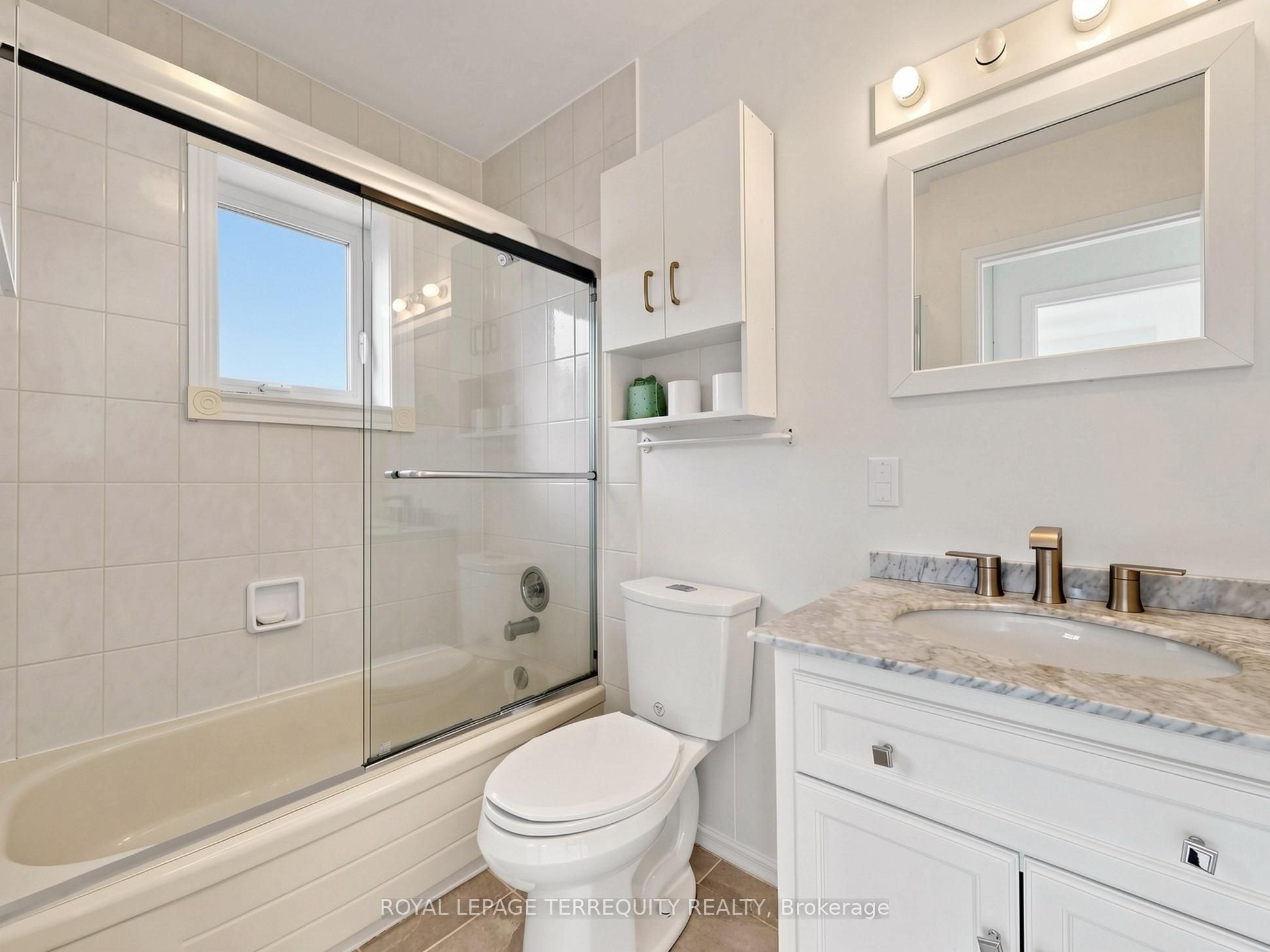 41 Summerhill Avenue 3 Property Photo 24