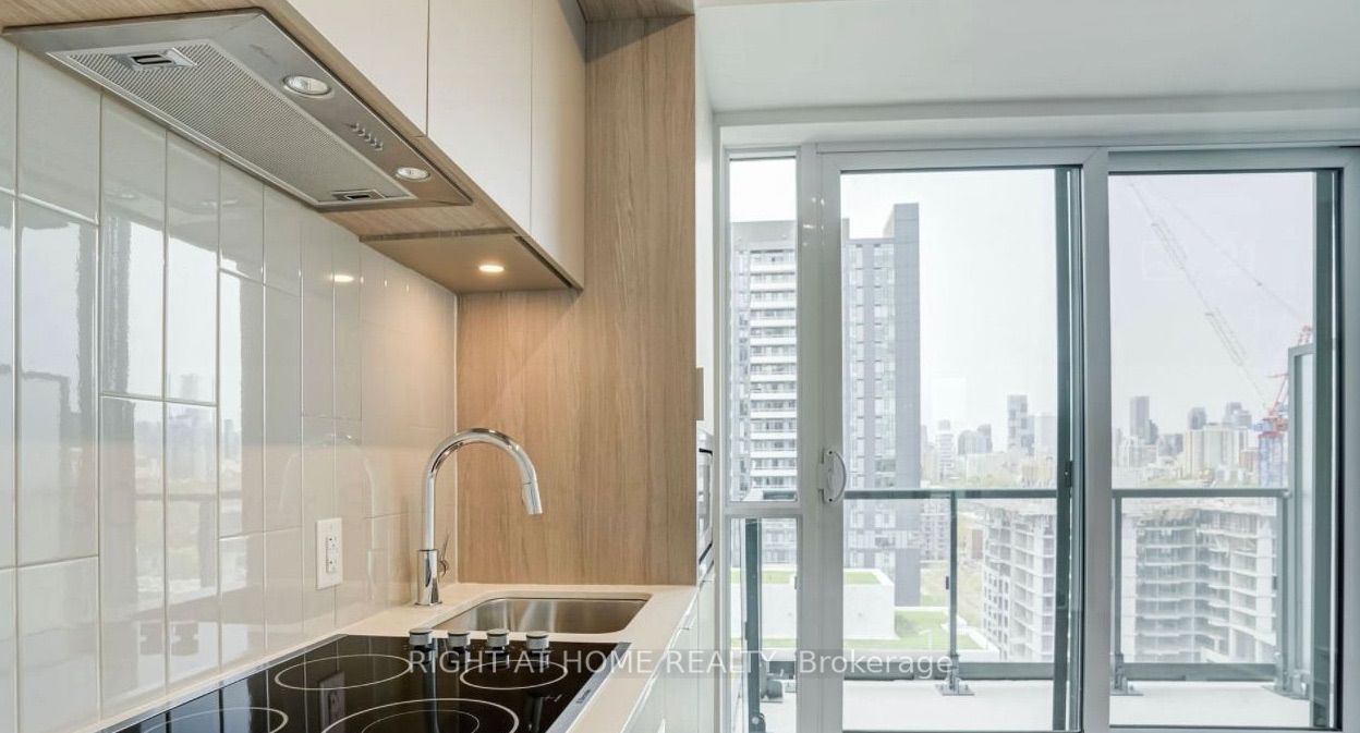 130 River Street 1806 Property Photo 4