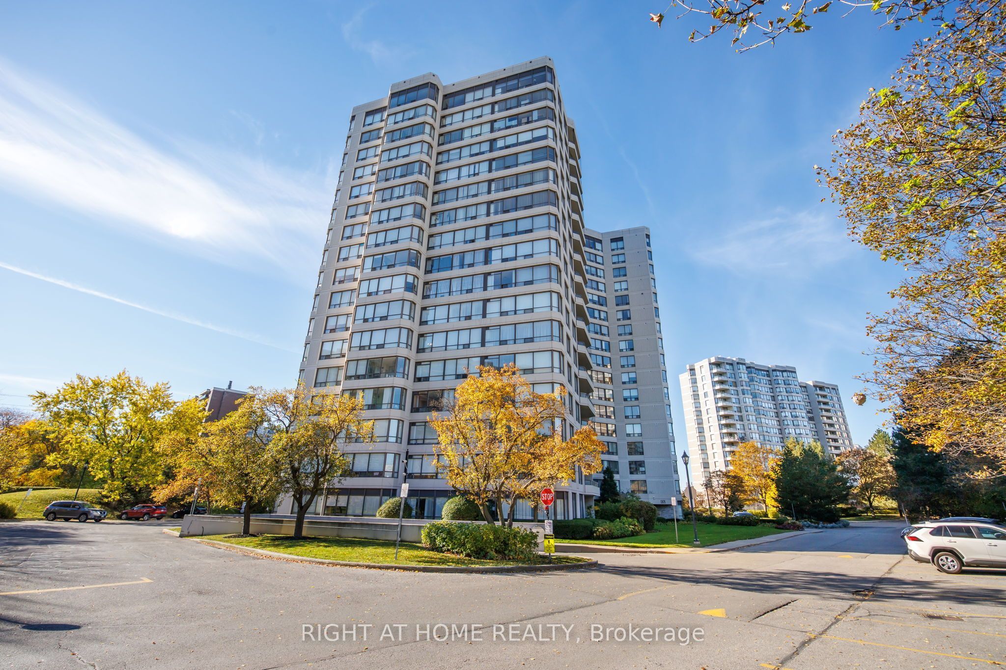 1208 - 1101 Steeles Avenue W Property Photo 1