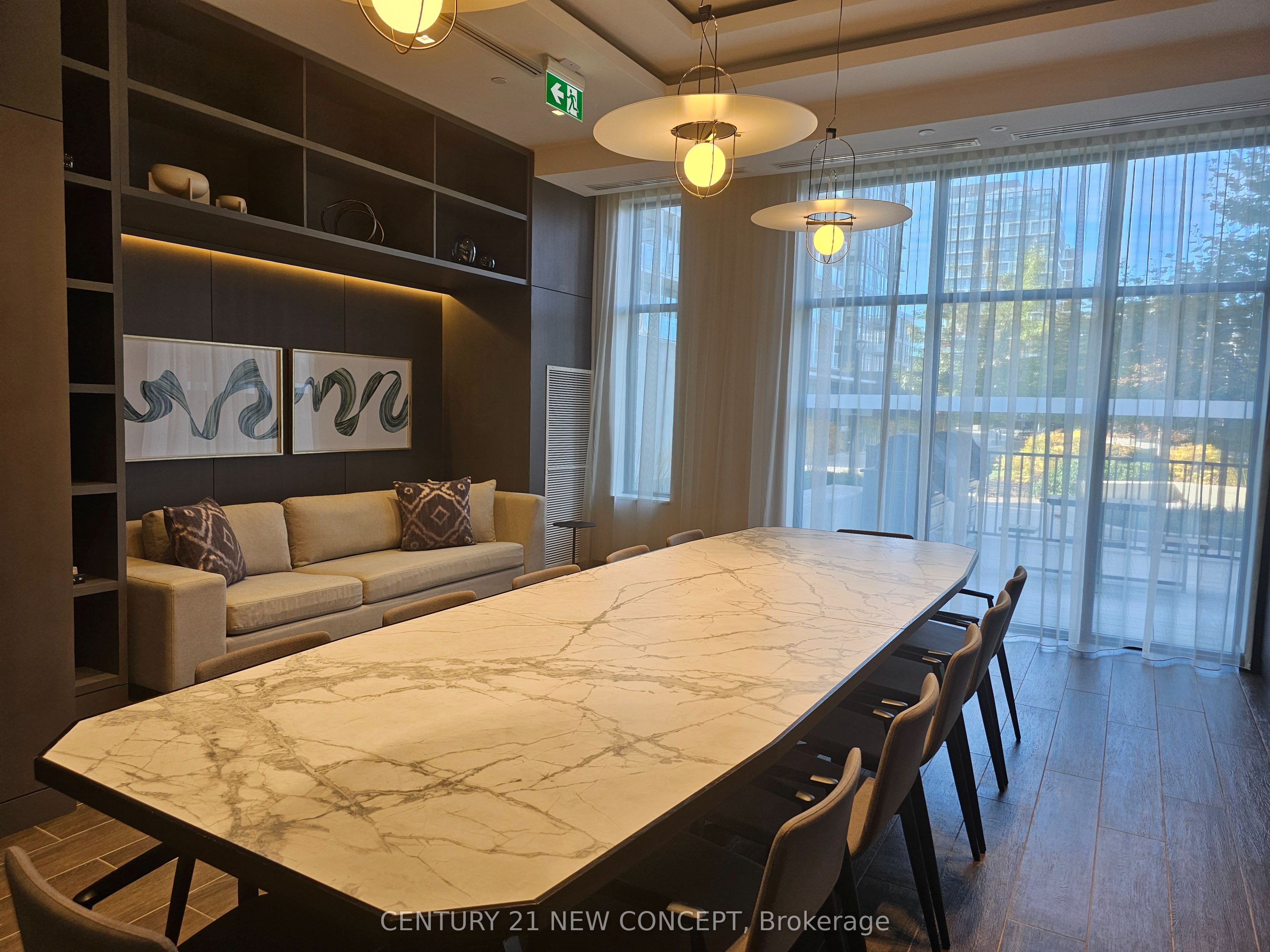 188 Fairview Mall Drive 2015 Property Photo 17