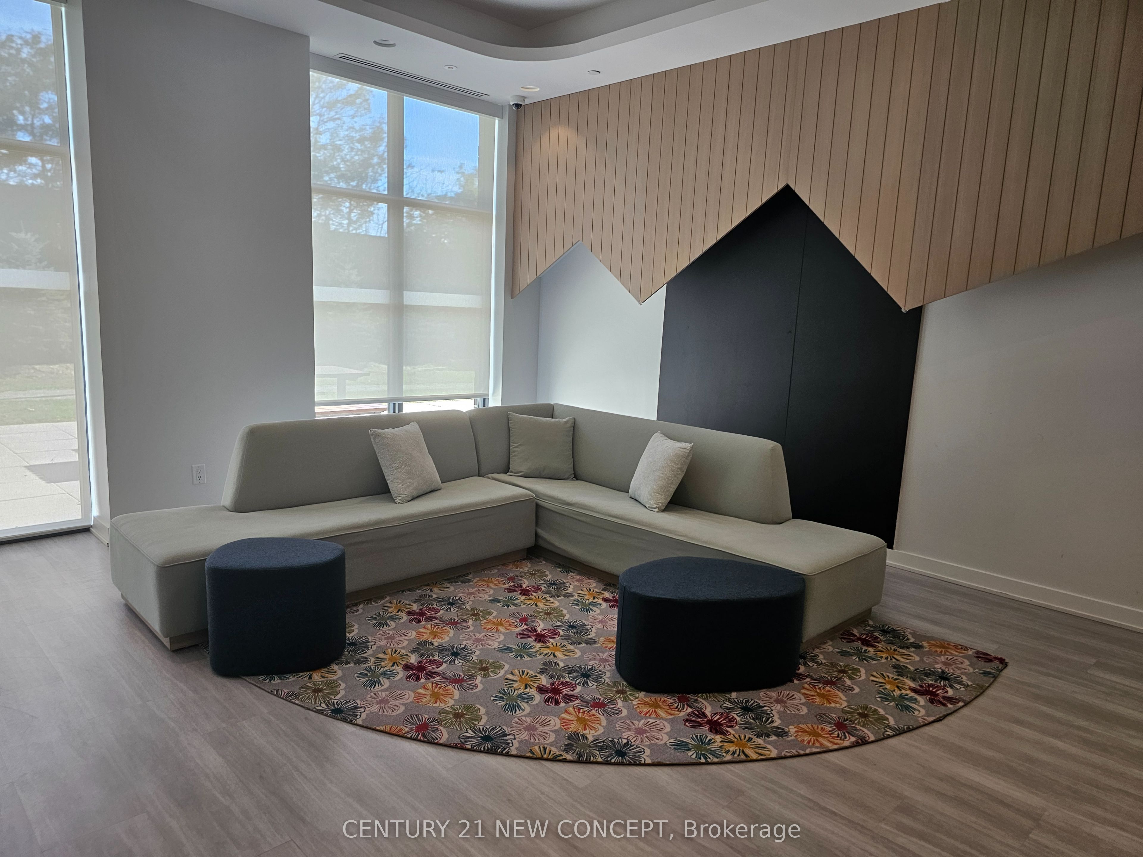 188 Fairview Mall Drive 2015 Property Photo 18