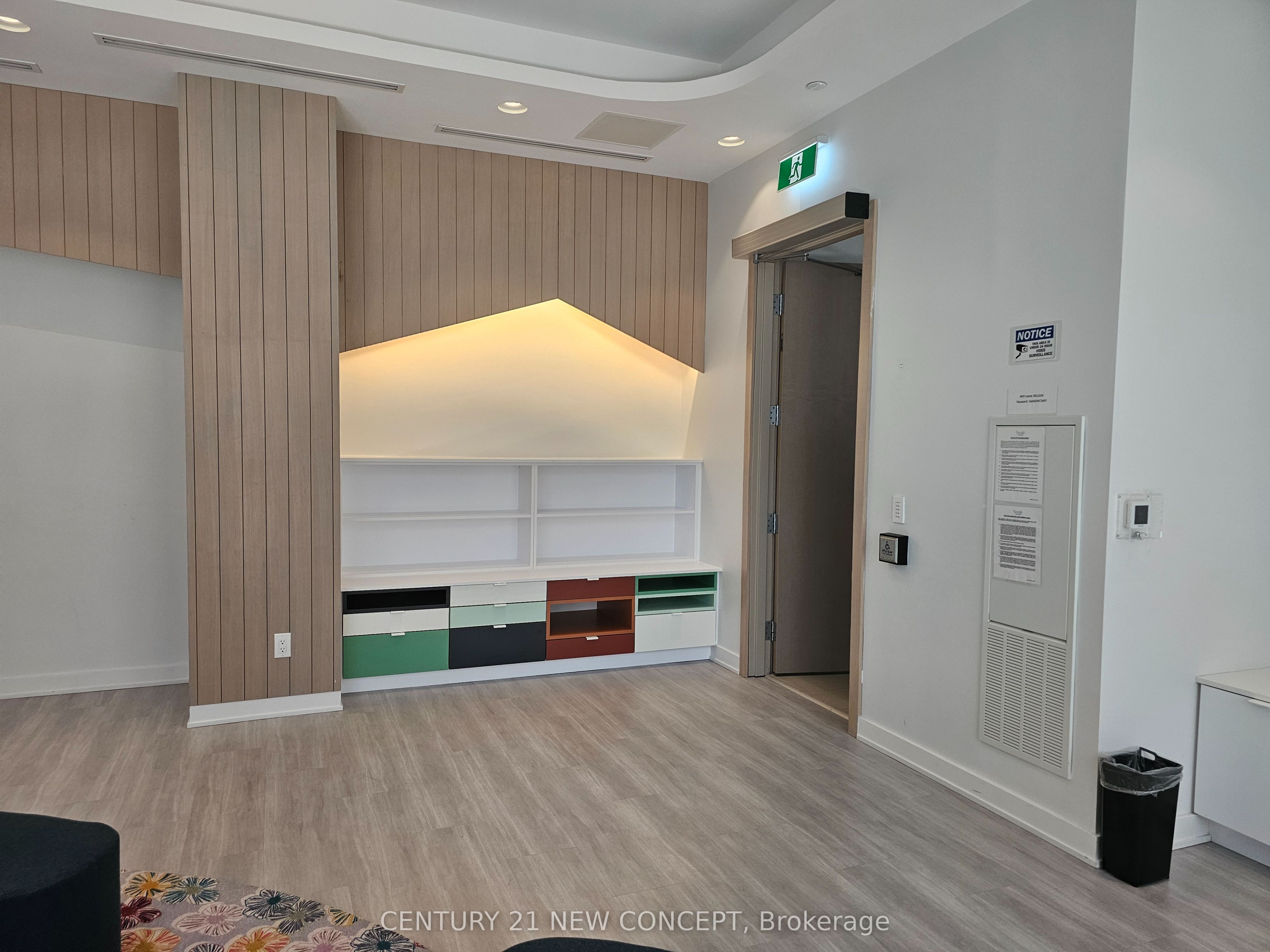 188 Fairview Mall Drive 2015 Property Photo 19