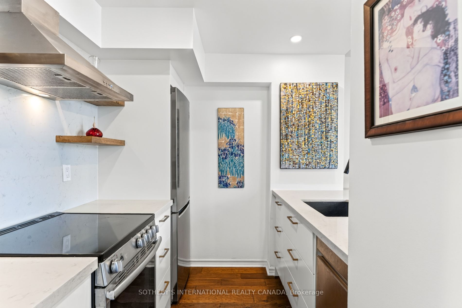 222 The Esplanade 907 Property Photo 17
