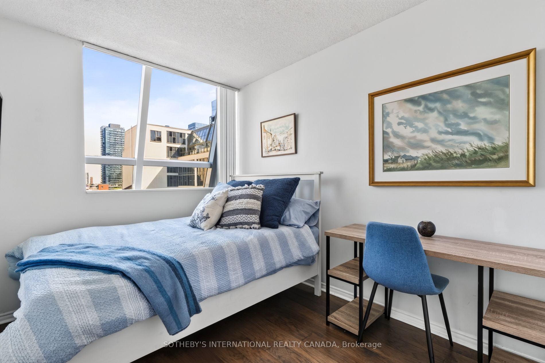222 The Esplanade 907 Property Photo 32