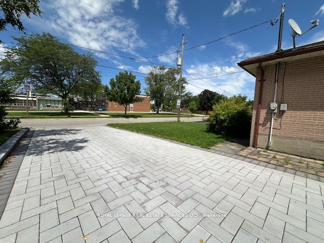 295 Pleasant Avenue Bsmt Property Photo 3