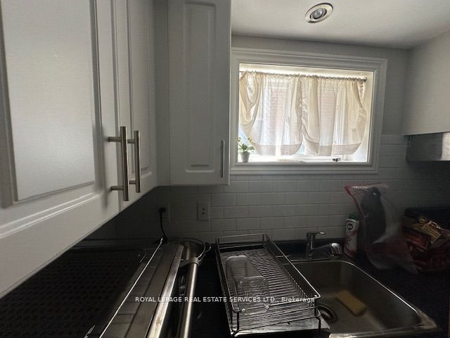 295 Pleasant Avenue Bsmt Property Photo 15