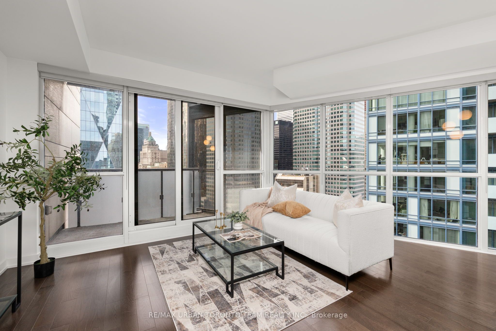 1 The Esplanade Avenue 2104 Property Photo 4