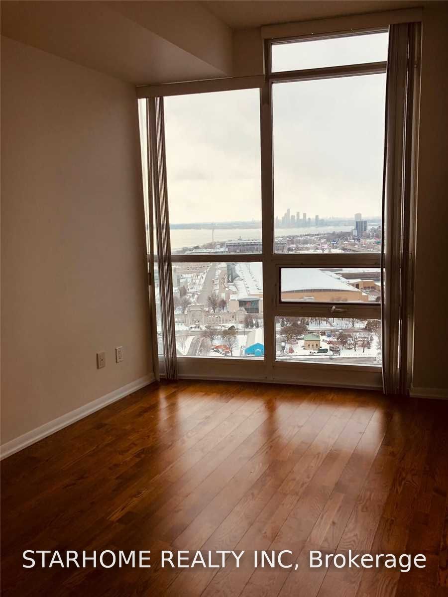 215 Fort York Boulevard 3307 Property Photo 5
