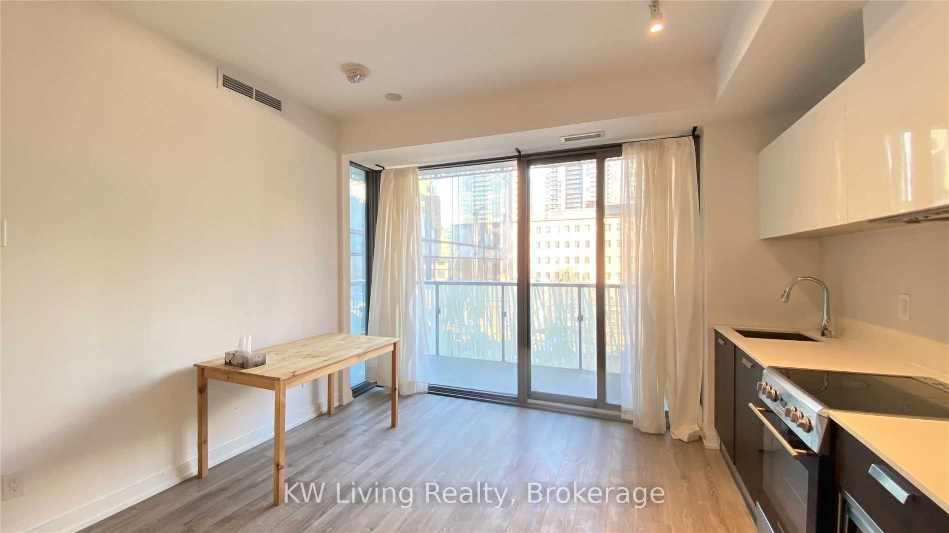 50 Charles Street E 411 Property Photo 3
