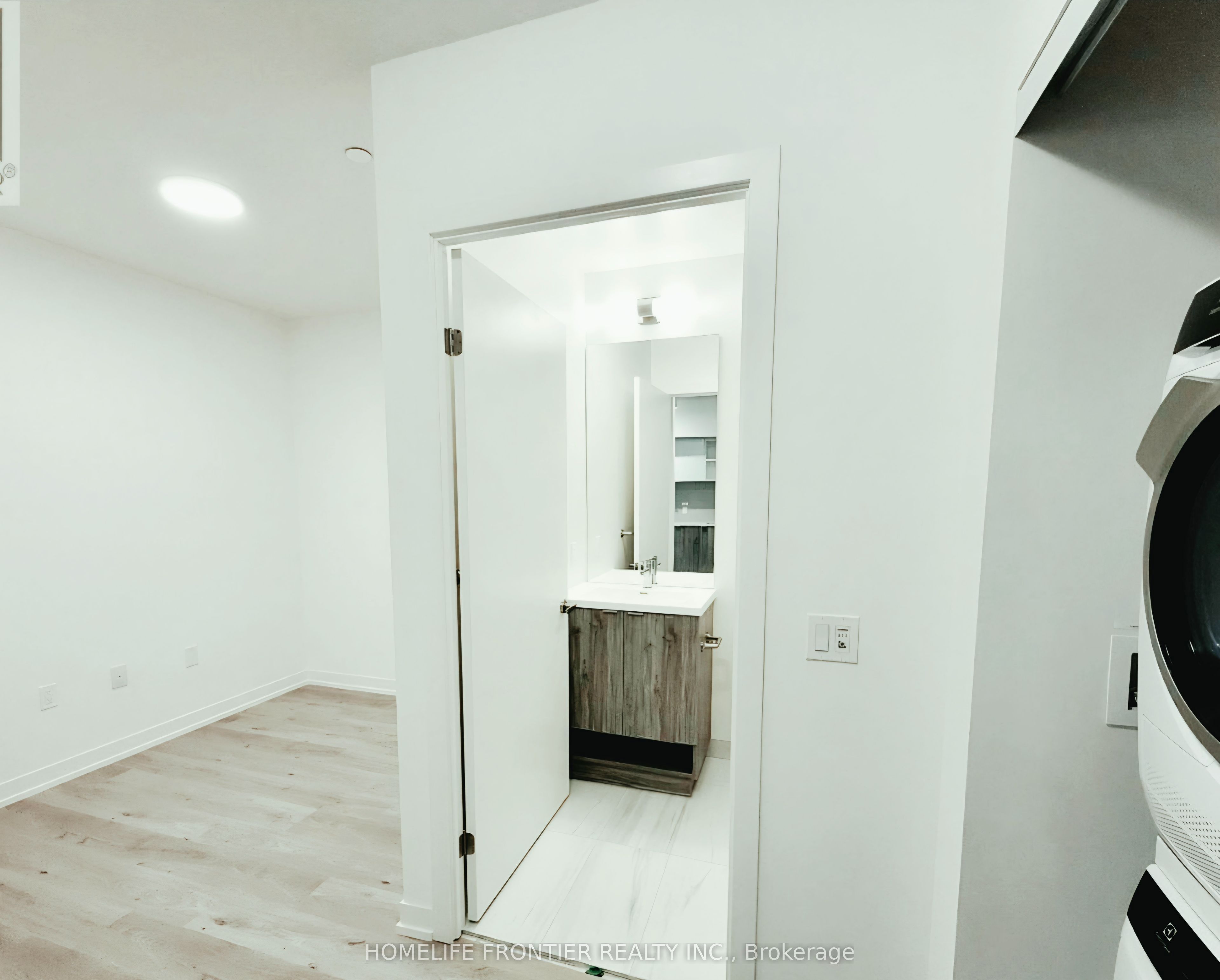 138 Downes Street 1101 Property Photo 5