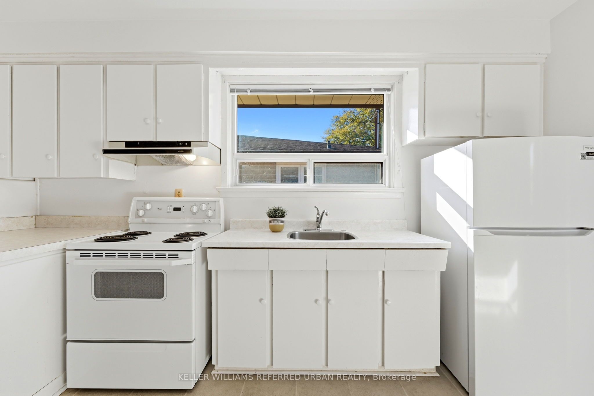 83 Santa Barbara Road Property Photo 11