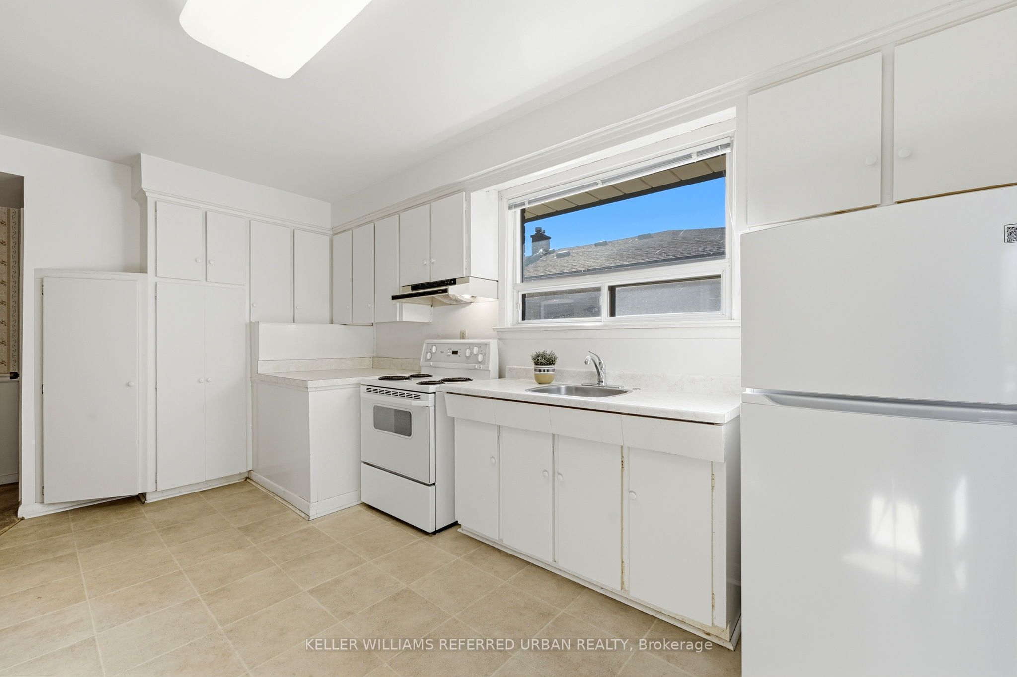 83 Santa Barbara Road Property Photo 12