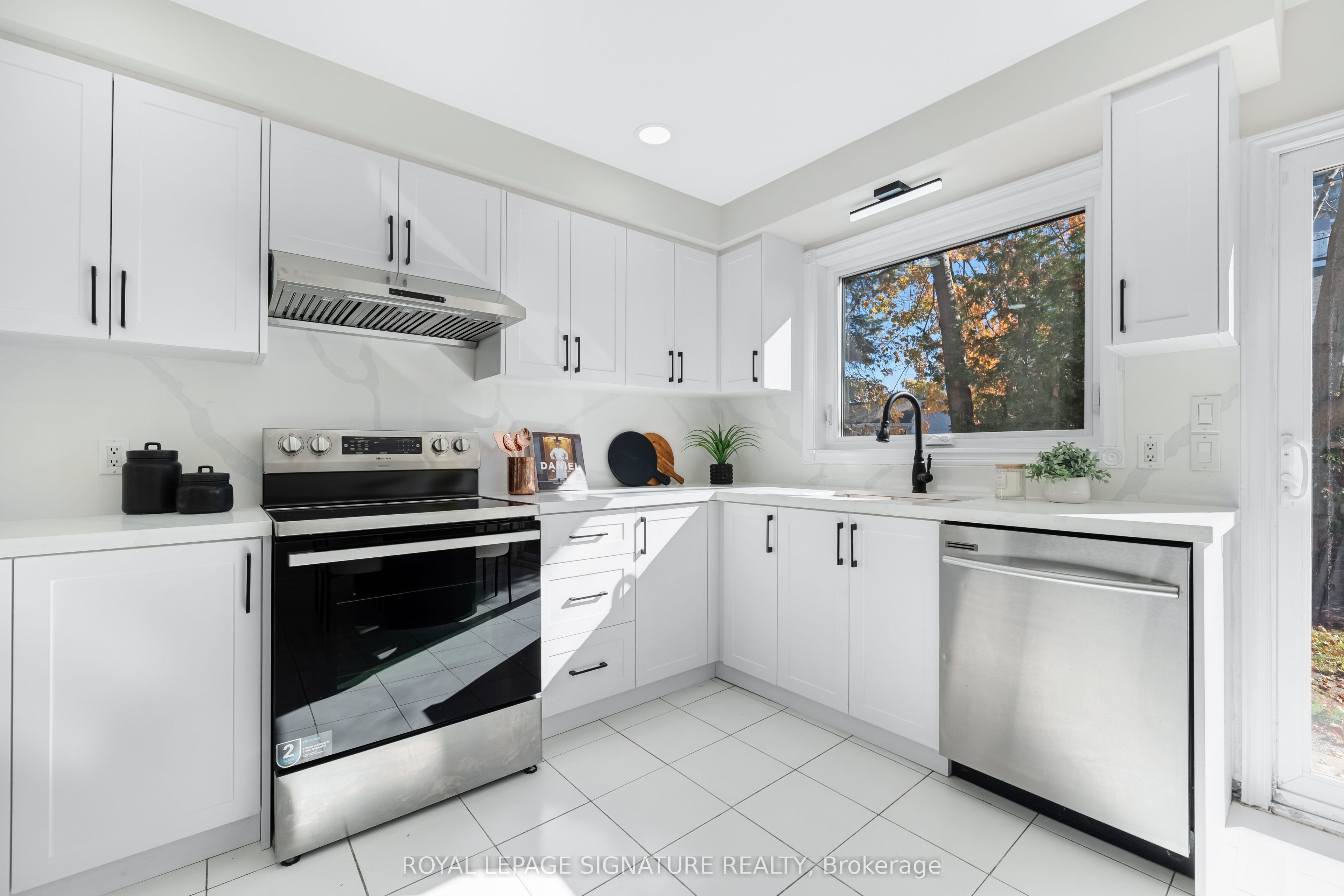 5 Patrick Boulevard Property Photo 8