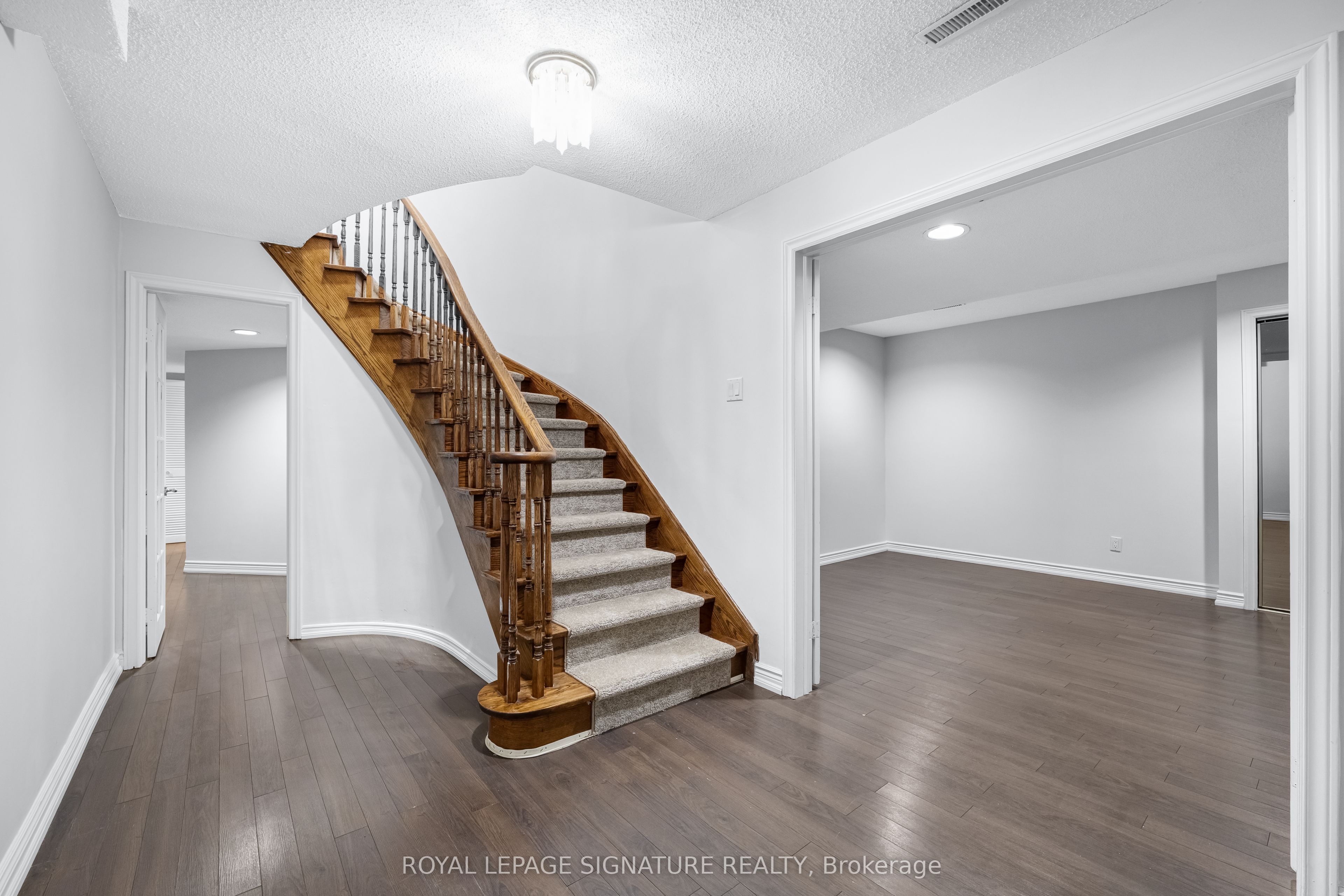 5 Patrick Boulevard Property Photo 28