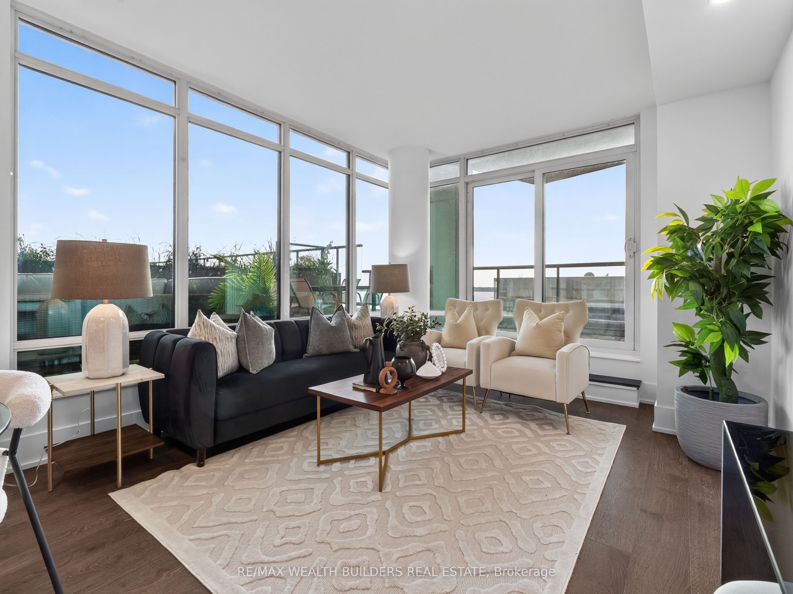 15 Merchants Wharf Way 1133 Property Photo 1