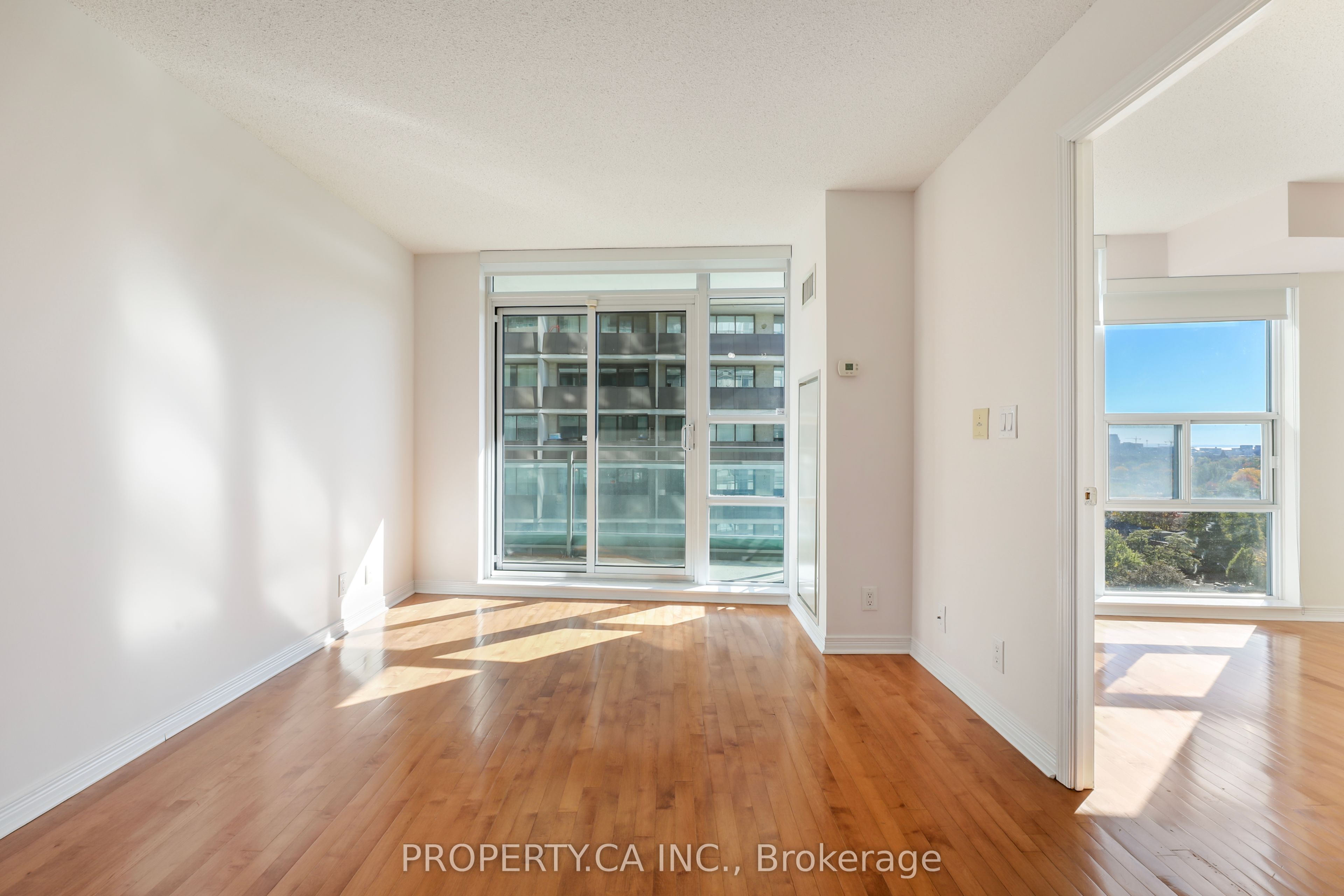 736 Spadina Avenue 1203 Property Photo 7