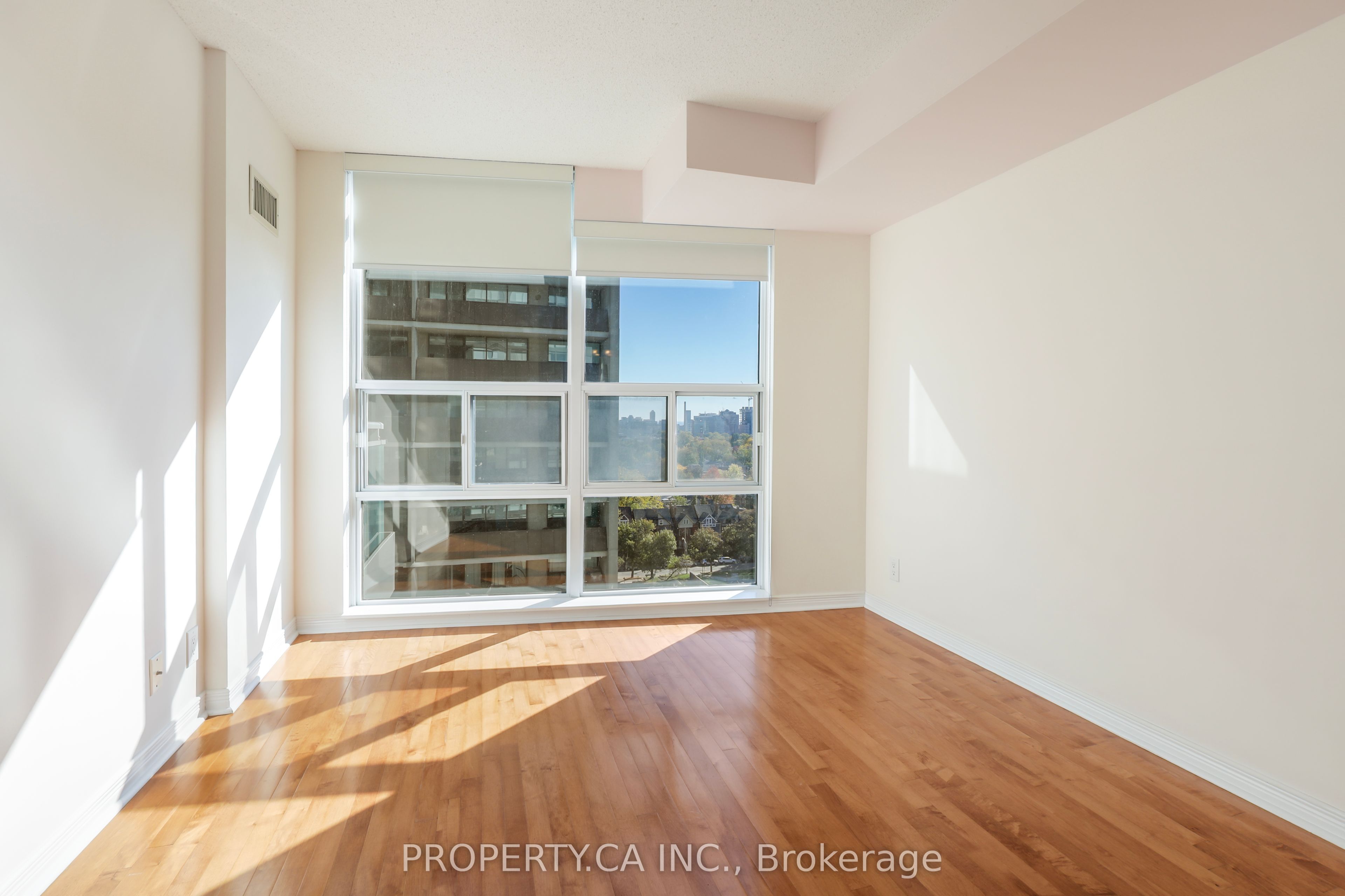 736 Spadina Avenue 1203 Property Photo 10