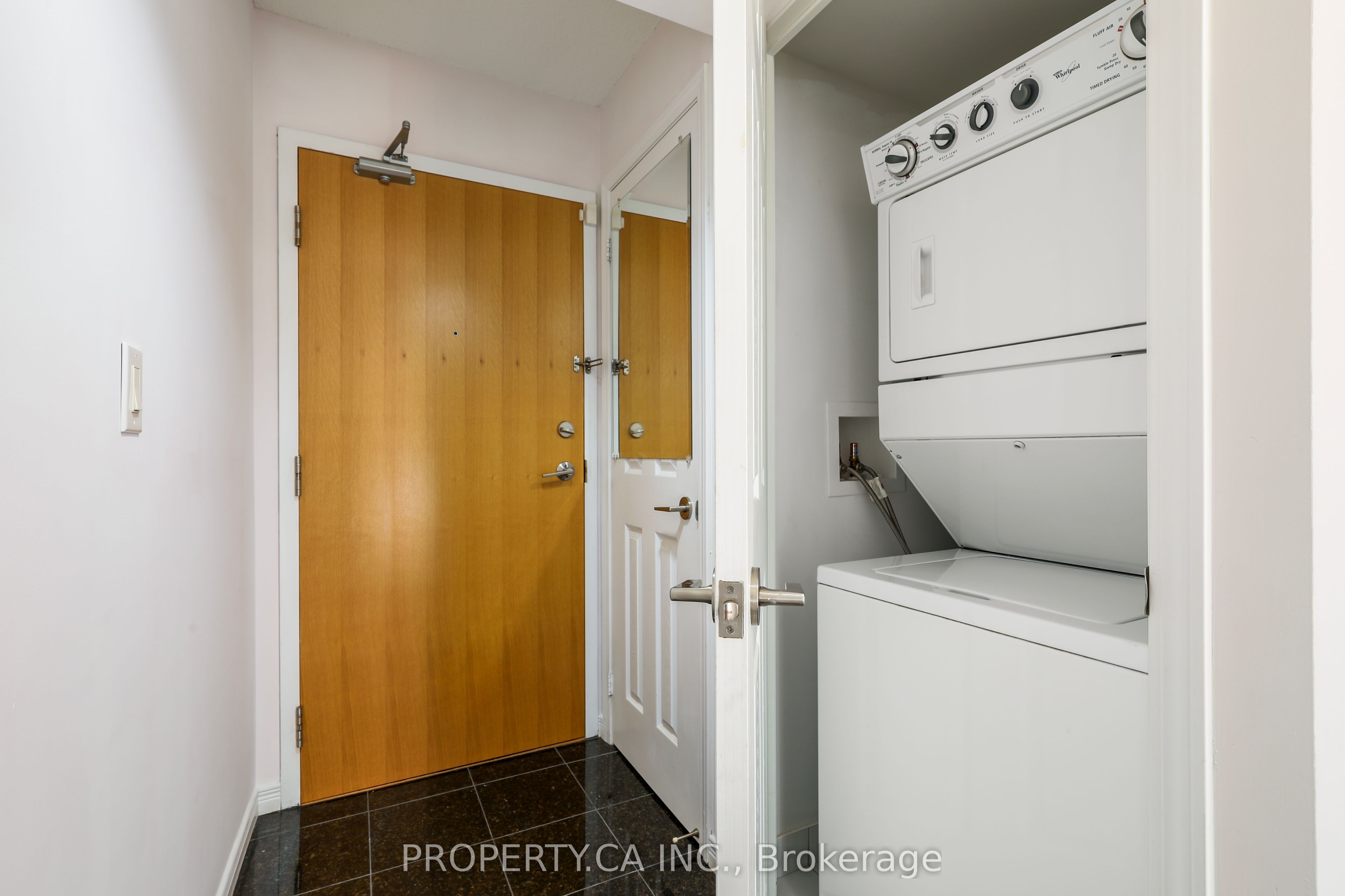 736 Spadina Avenue 1203 Property Photo 18
