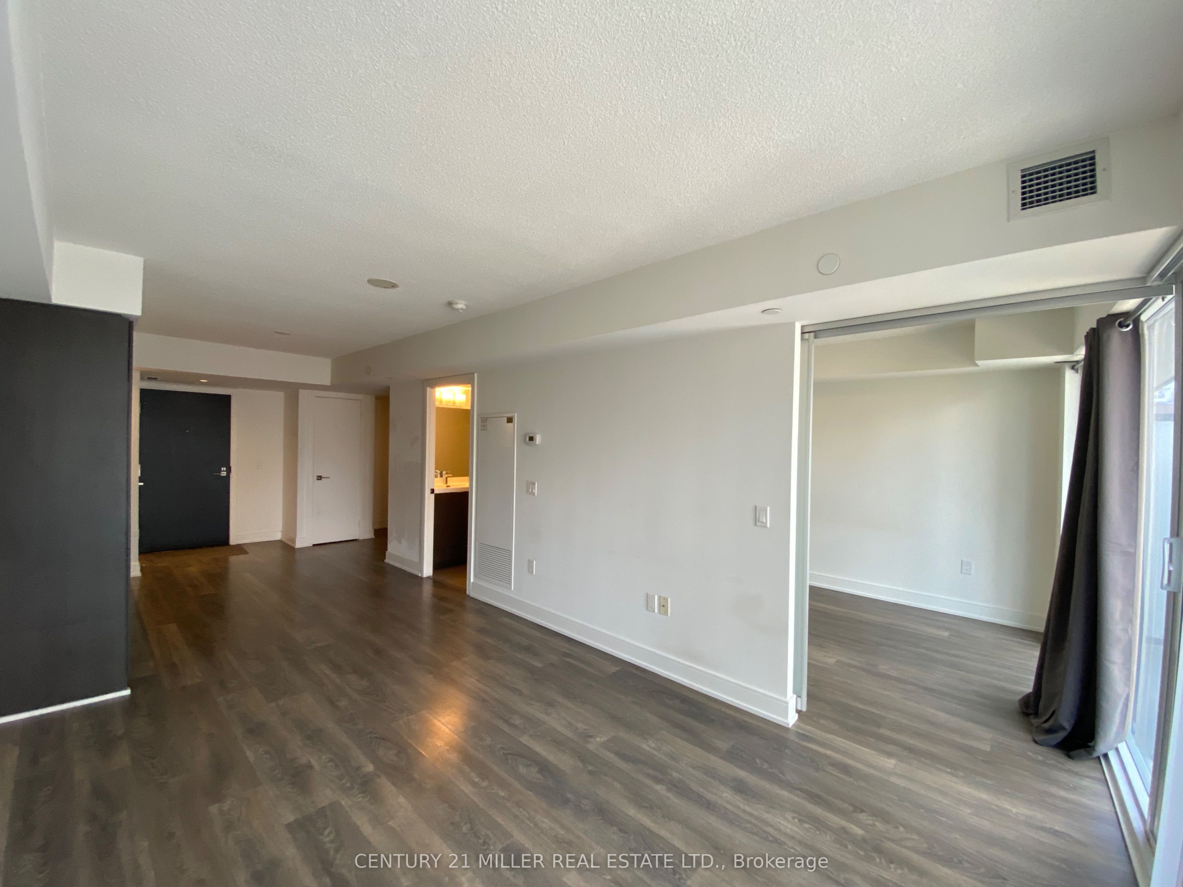 89 Mcgill Street 1104 Property Photo 6