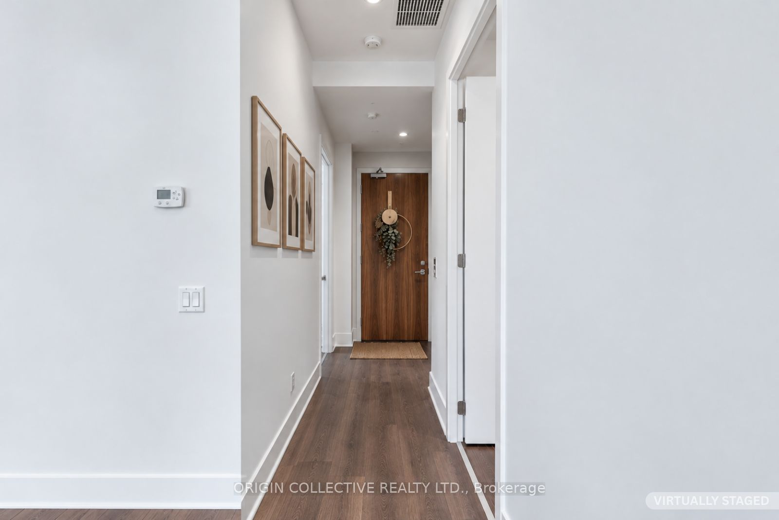 111 St Clair Avenue W 405 Property Photo 6