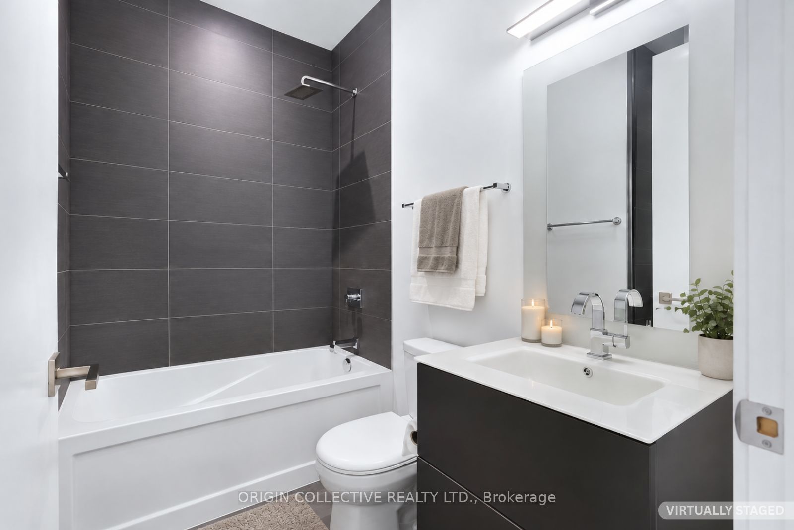 111 St Clair Avenue W 405 Property Photo 16
