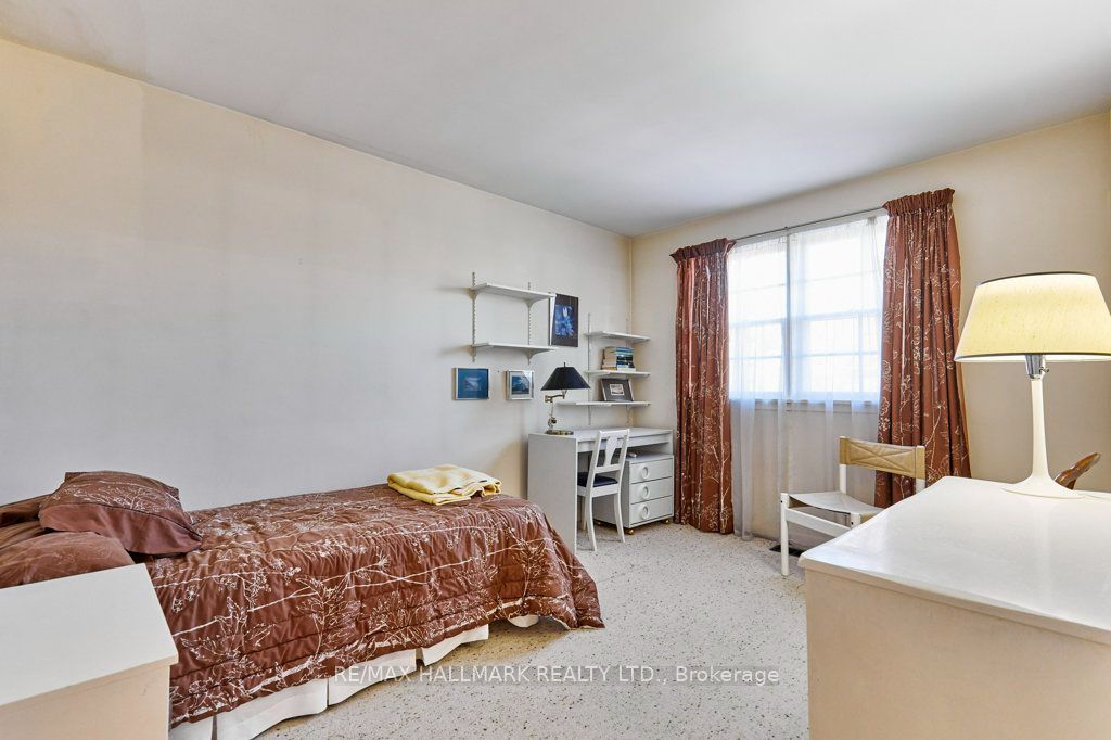 11 Feldbar Court Property Photo 33