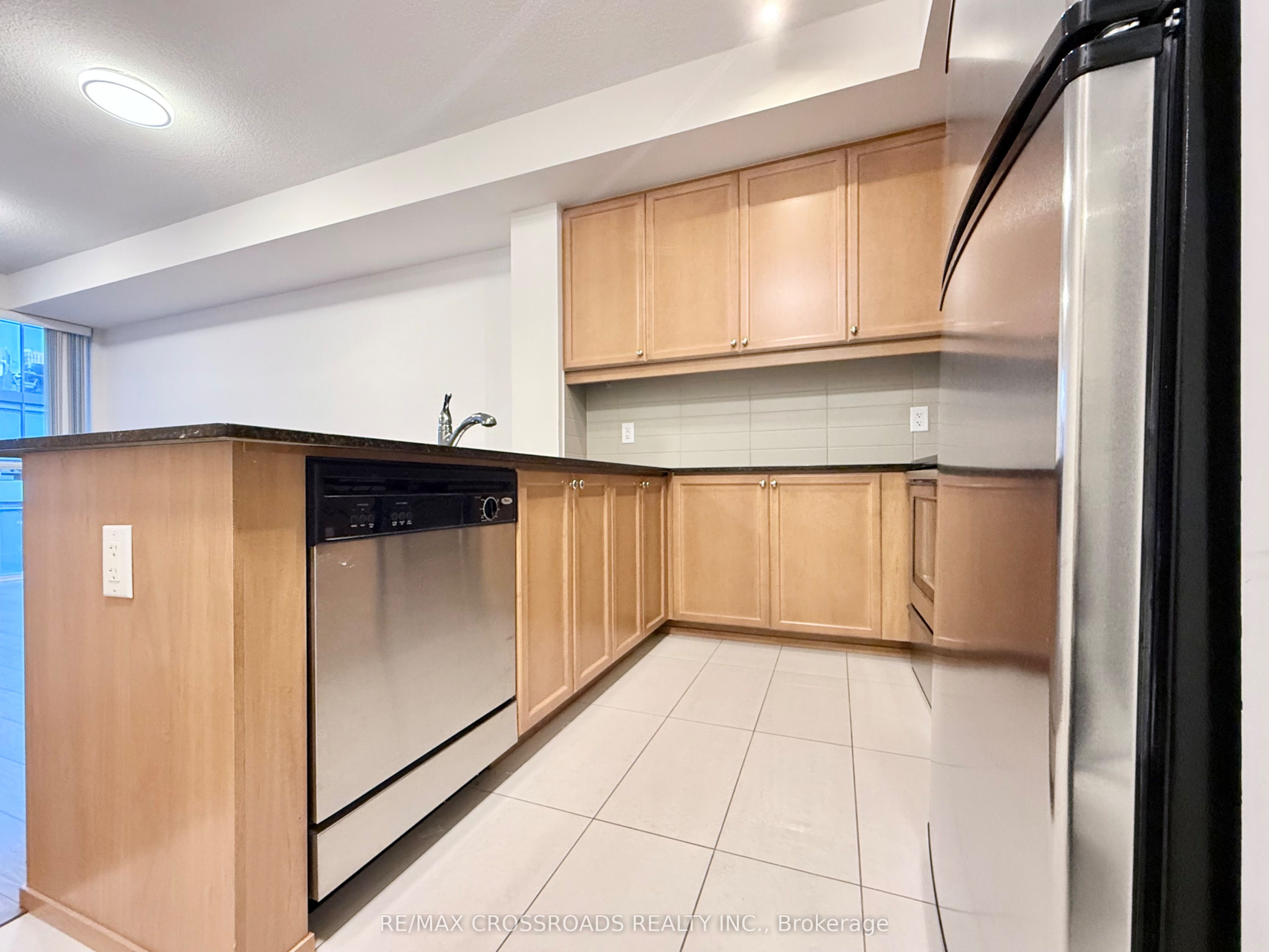 C14108334 Property Photo 7