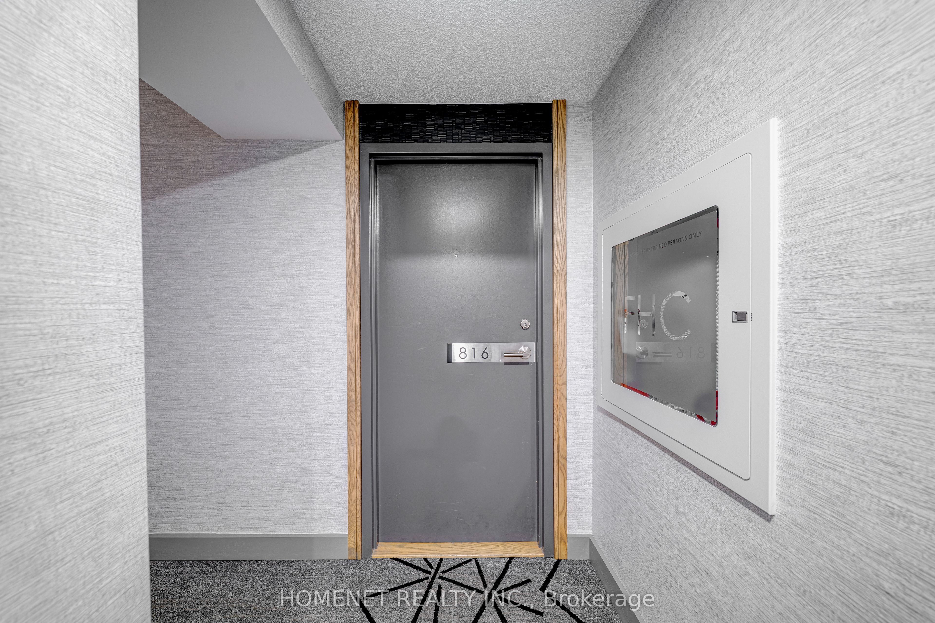 25 Telegram Mews 816 Property Photo 2
