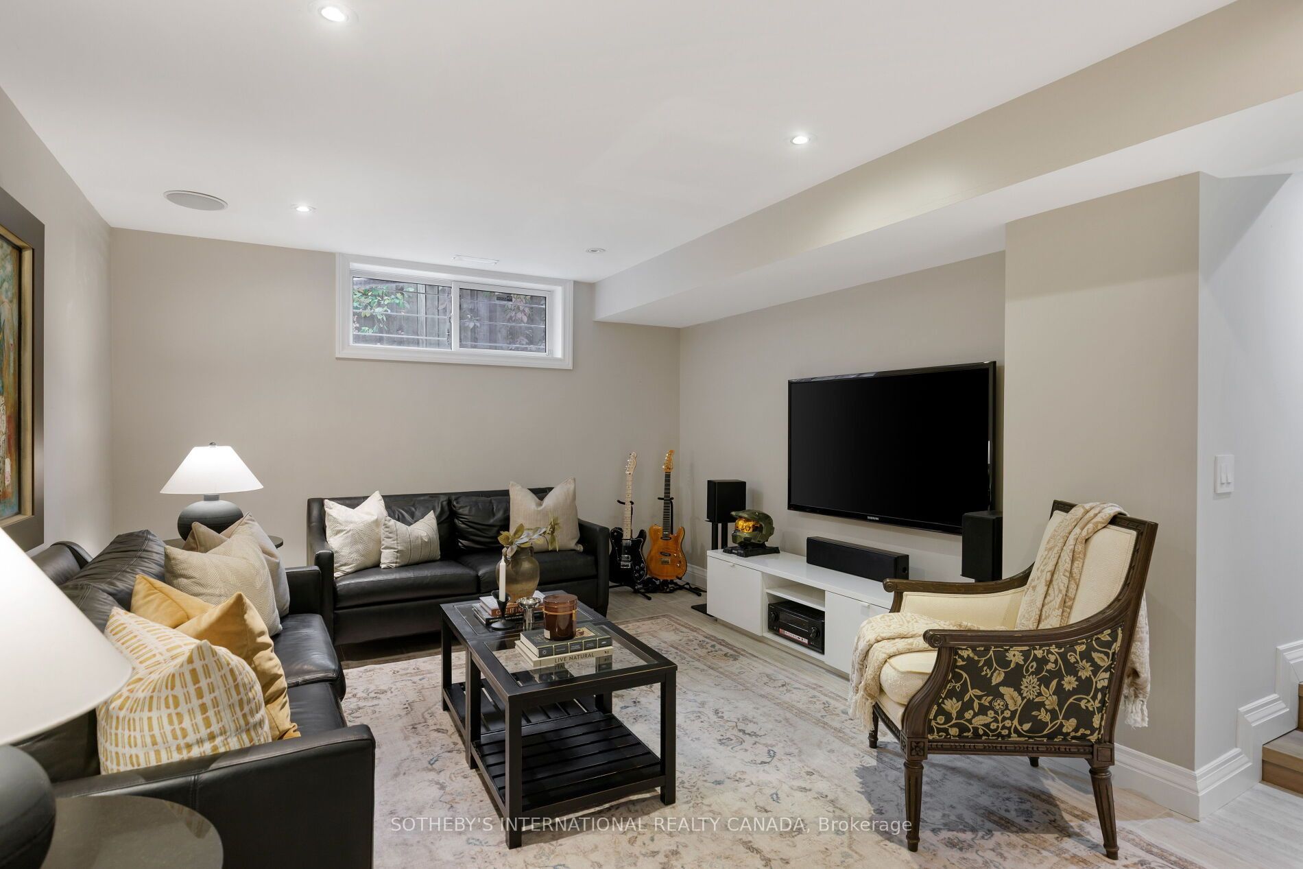 1 Nina Street Property Photo 28