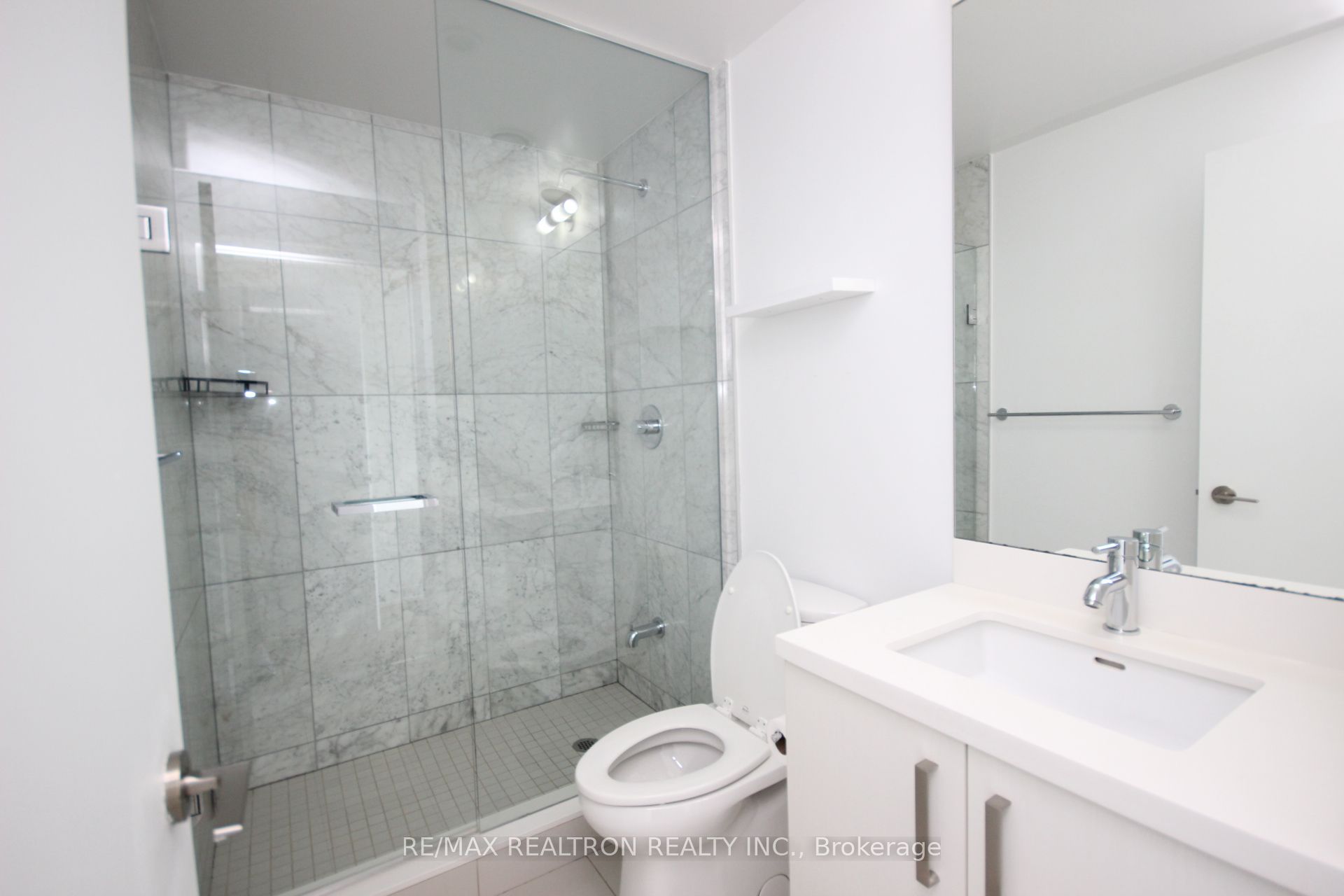 455 Front Street E N1008 Property Photo 16