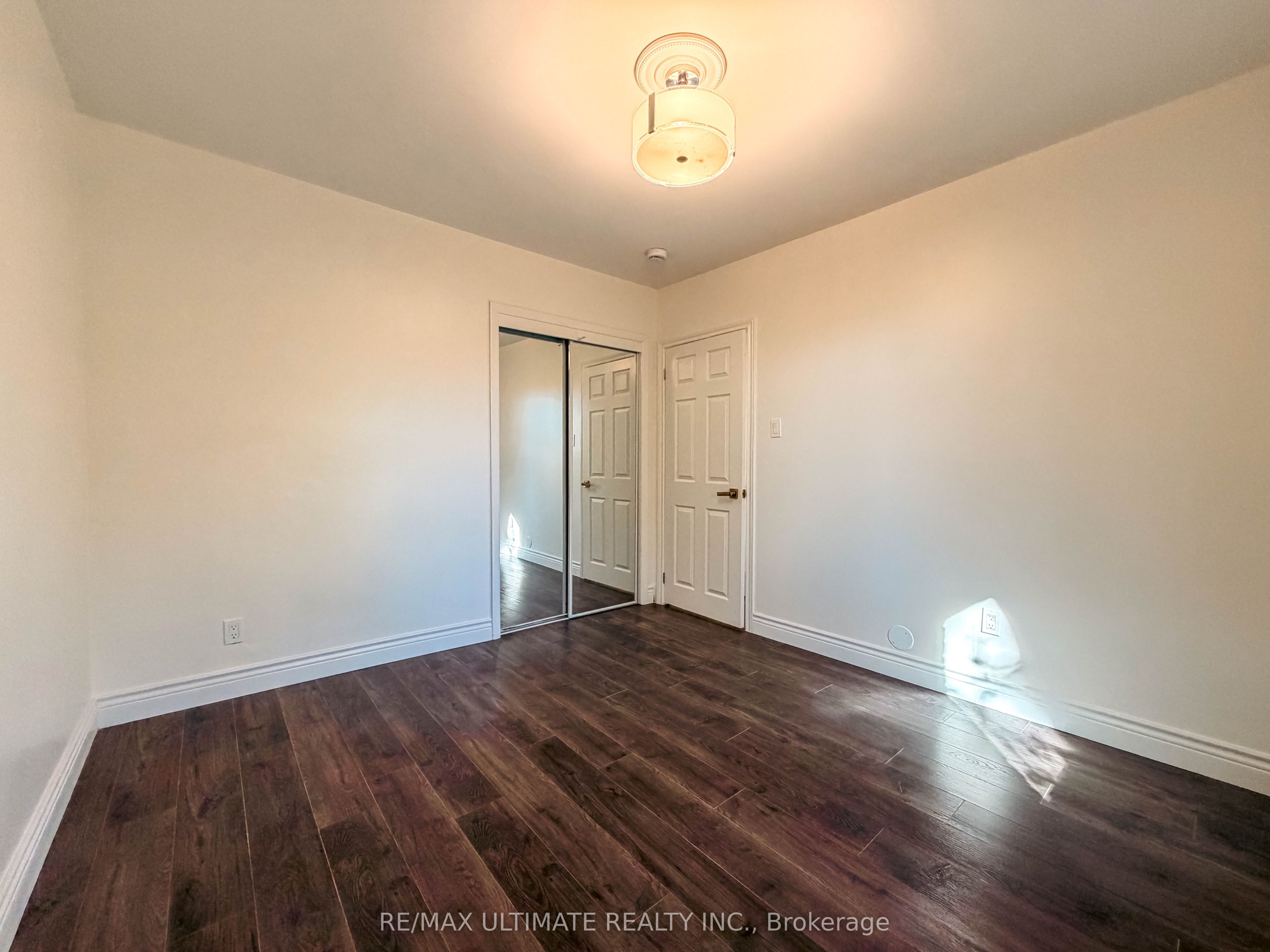111 Combe Avenue Main Property Photo 12