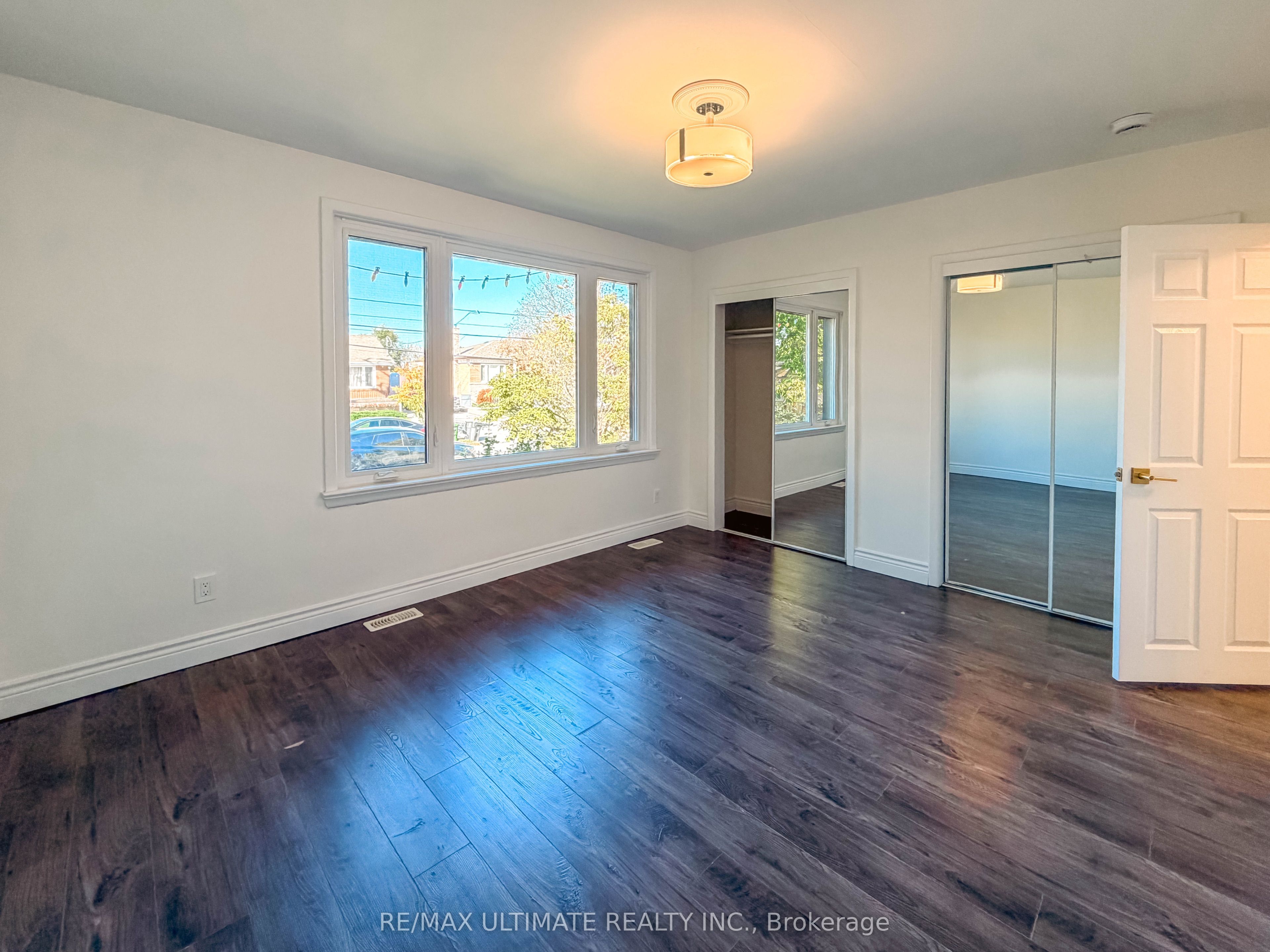 111 Combe Avenue Main Property Photo 16
