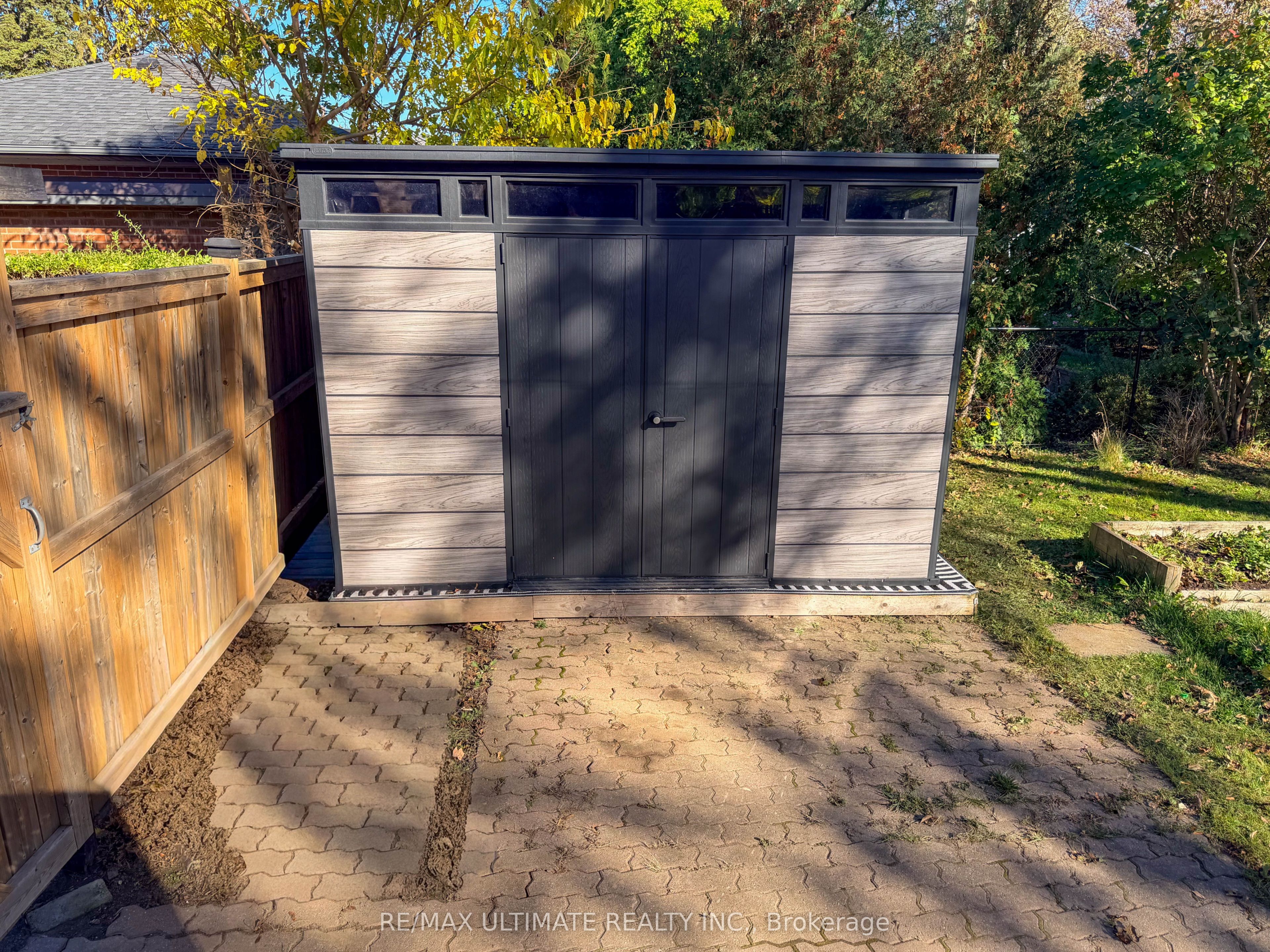 111 Combe Avenue Main Property Photo 20