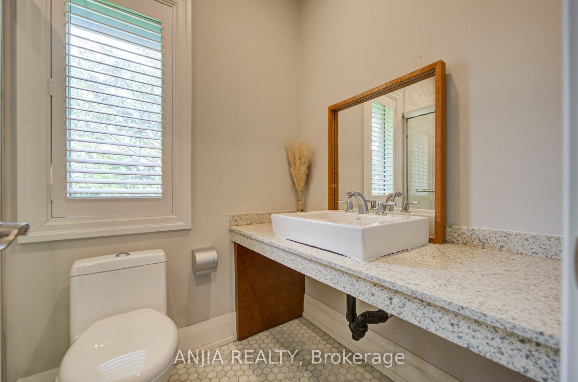 2652 Victoria Park Avenue Property Photo 27
