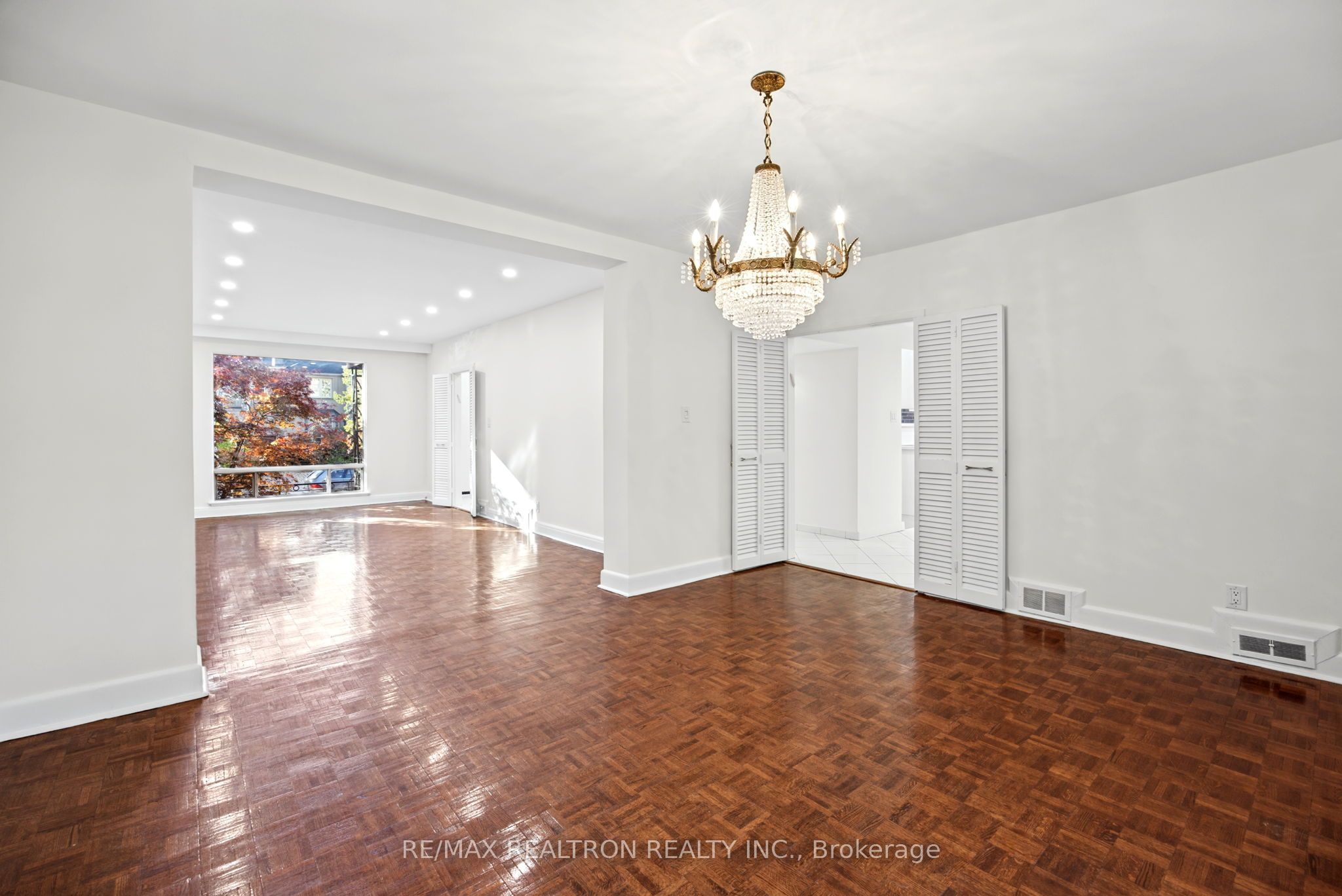 26 Shelborne Avenue Property Photo 4