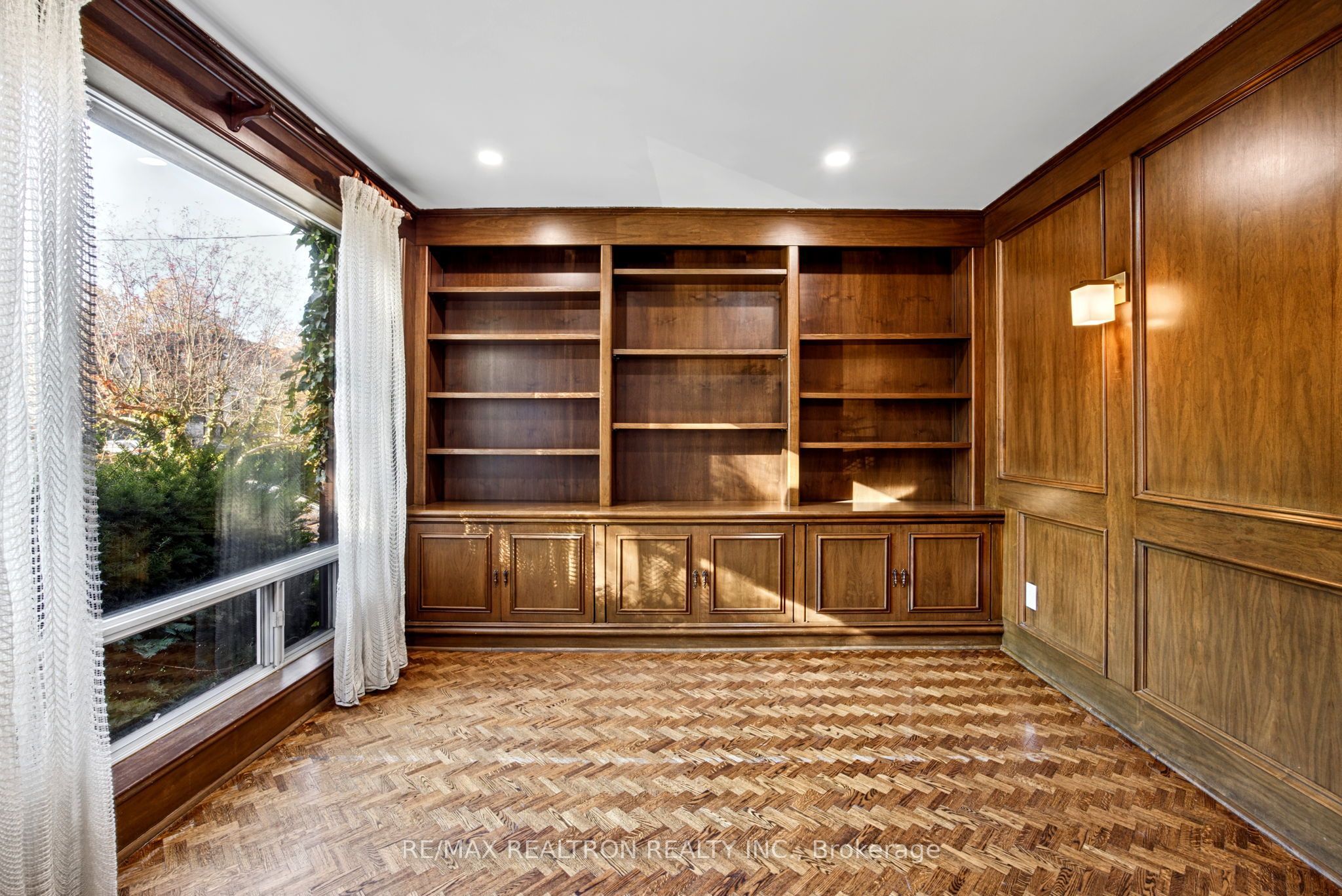 26 Shelborne Avenue Property Photo 6