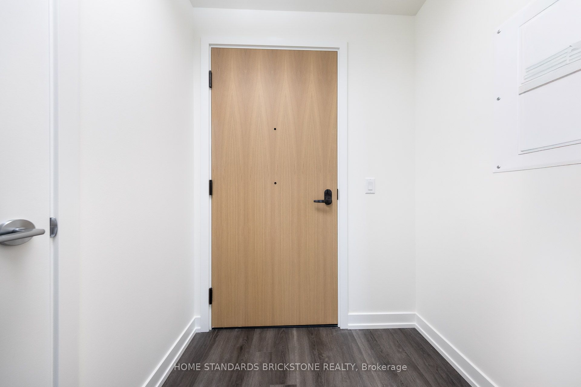 89 Church Street 4607 Property Photo 5