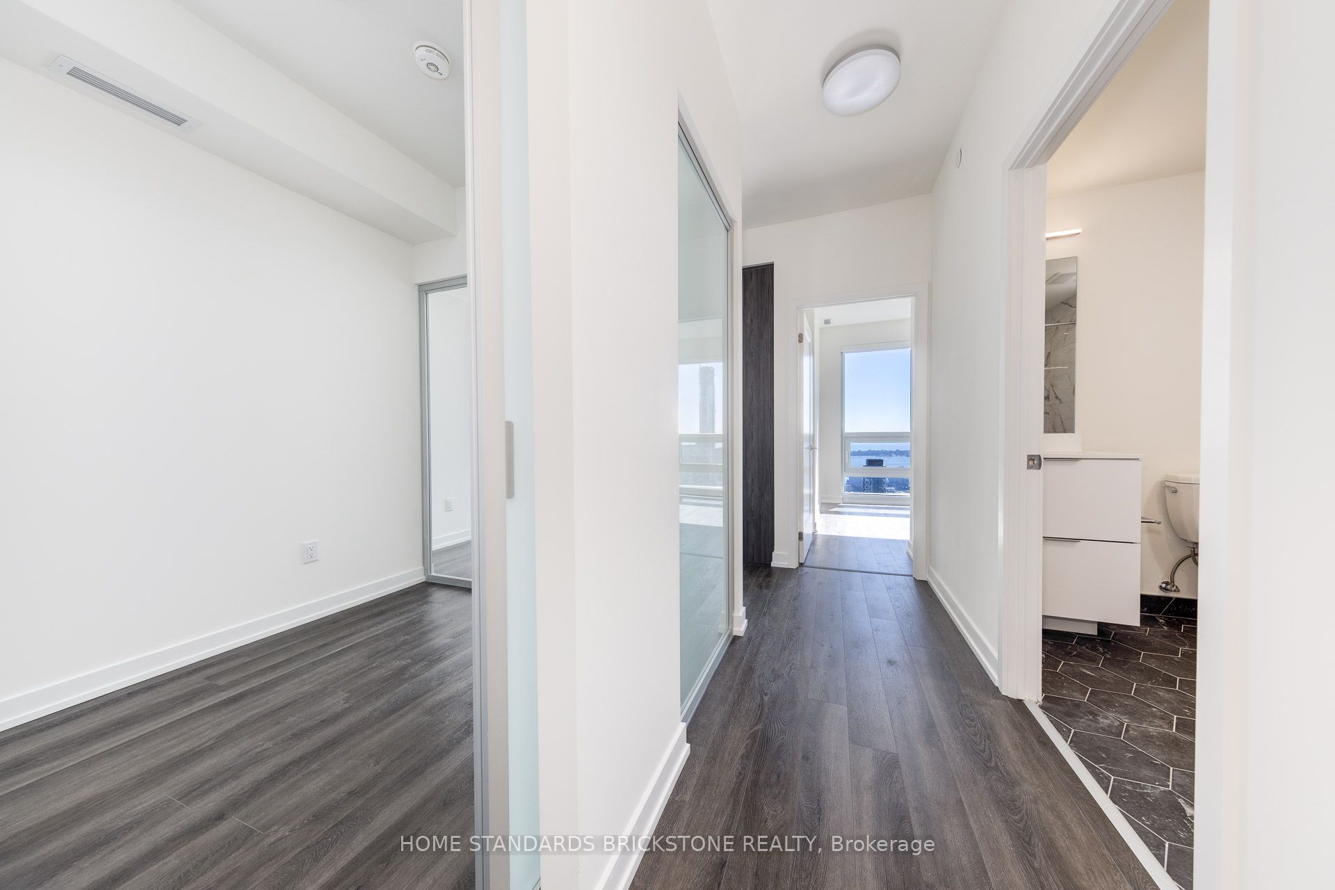 89 Church Street 4607 Property Photo 6